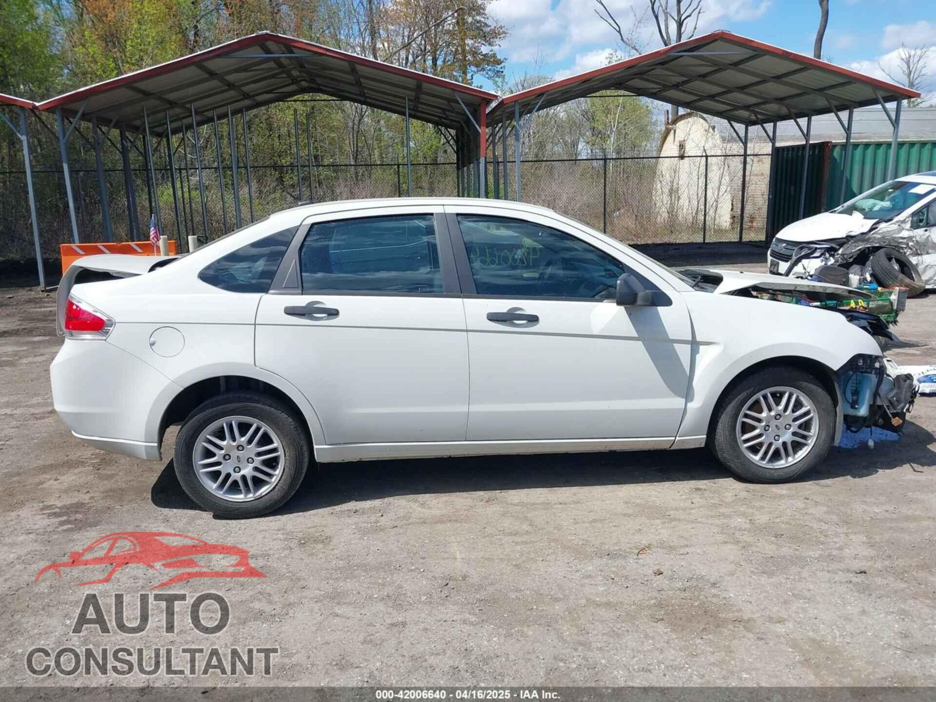 FORD FOCUS 2011 - 1FAHP3FN2BW100531