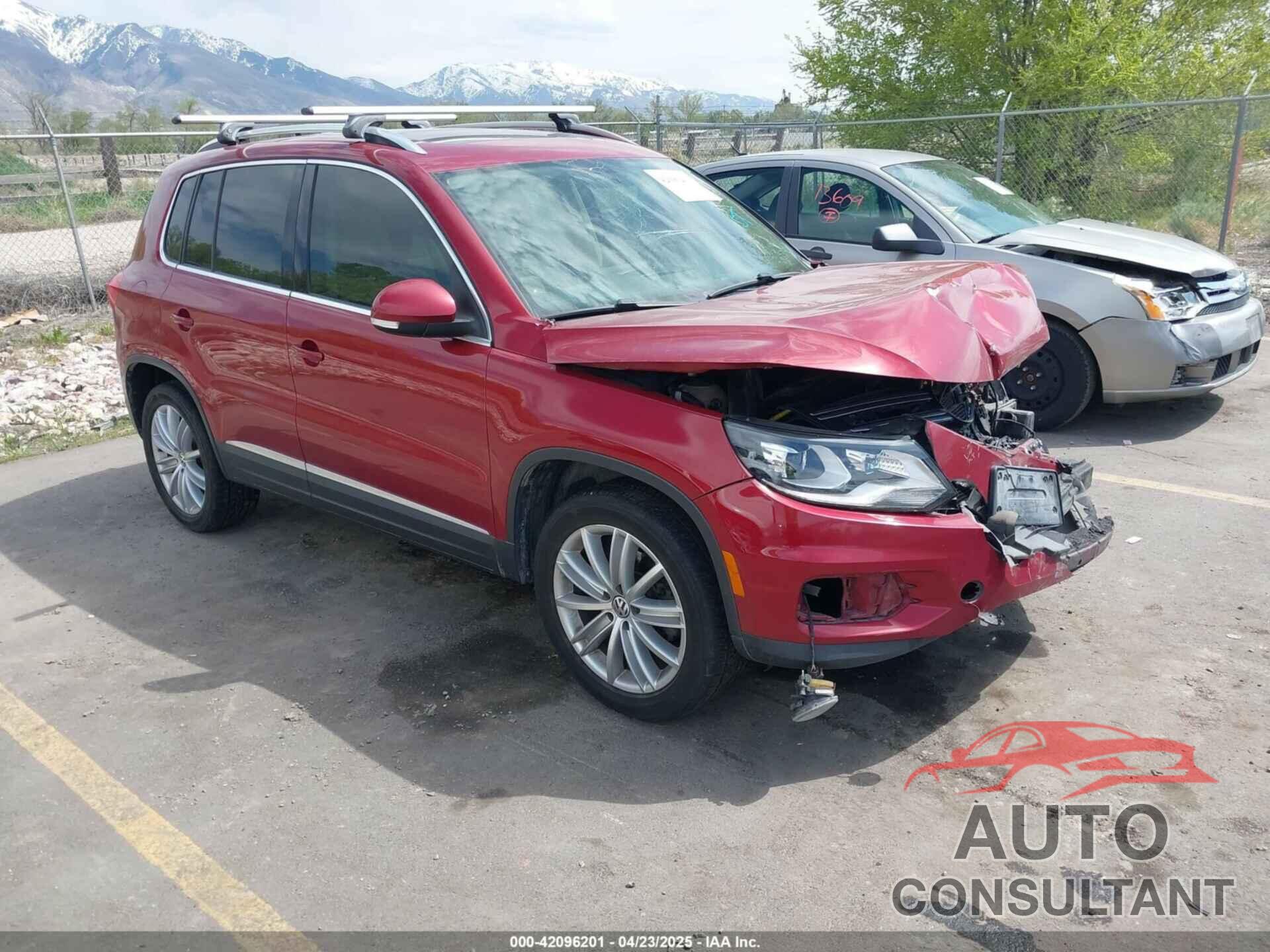 VOLKSWAGEN TIGUAN 2014 - WVGAV3AX3EW108535