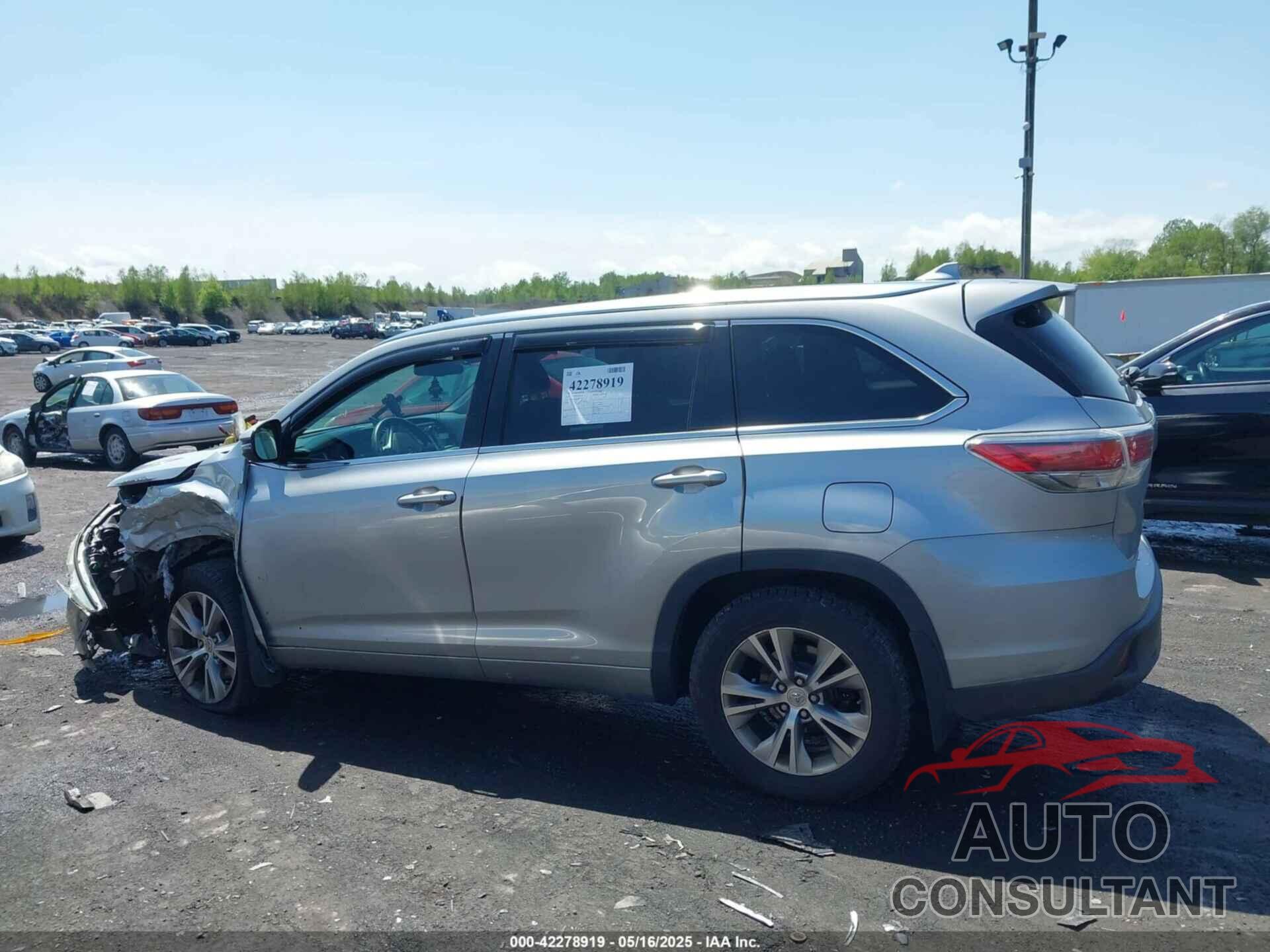 TOYOTA HIGHLANDER 2015 - 5TDJKRFH1FS217045