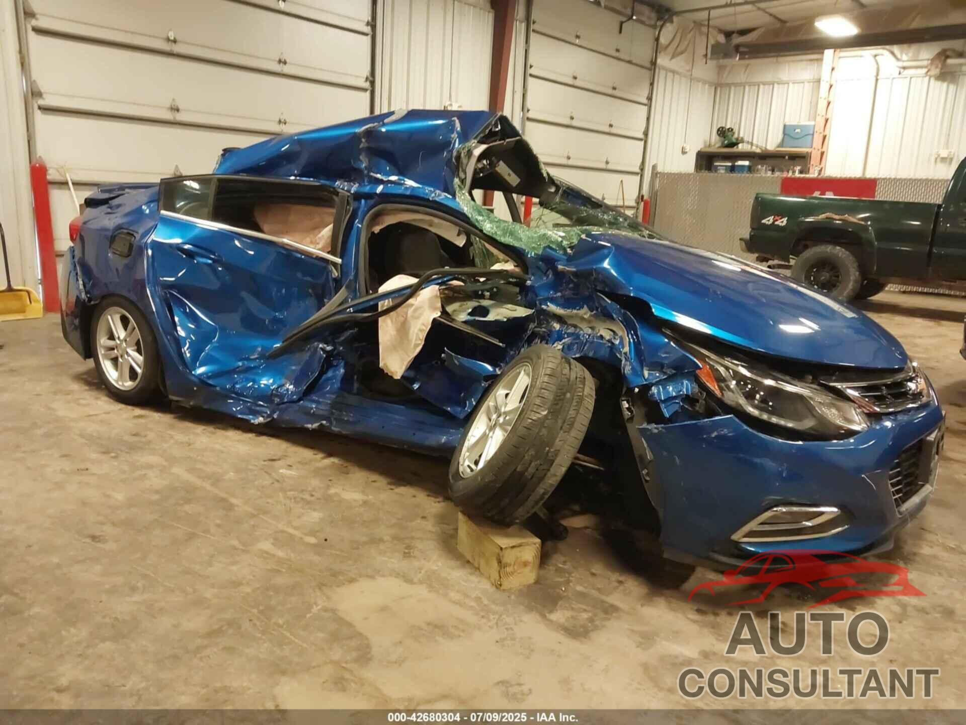 CHEVROLET CRUZE 2017 - 1G1BE5SM1H7206642