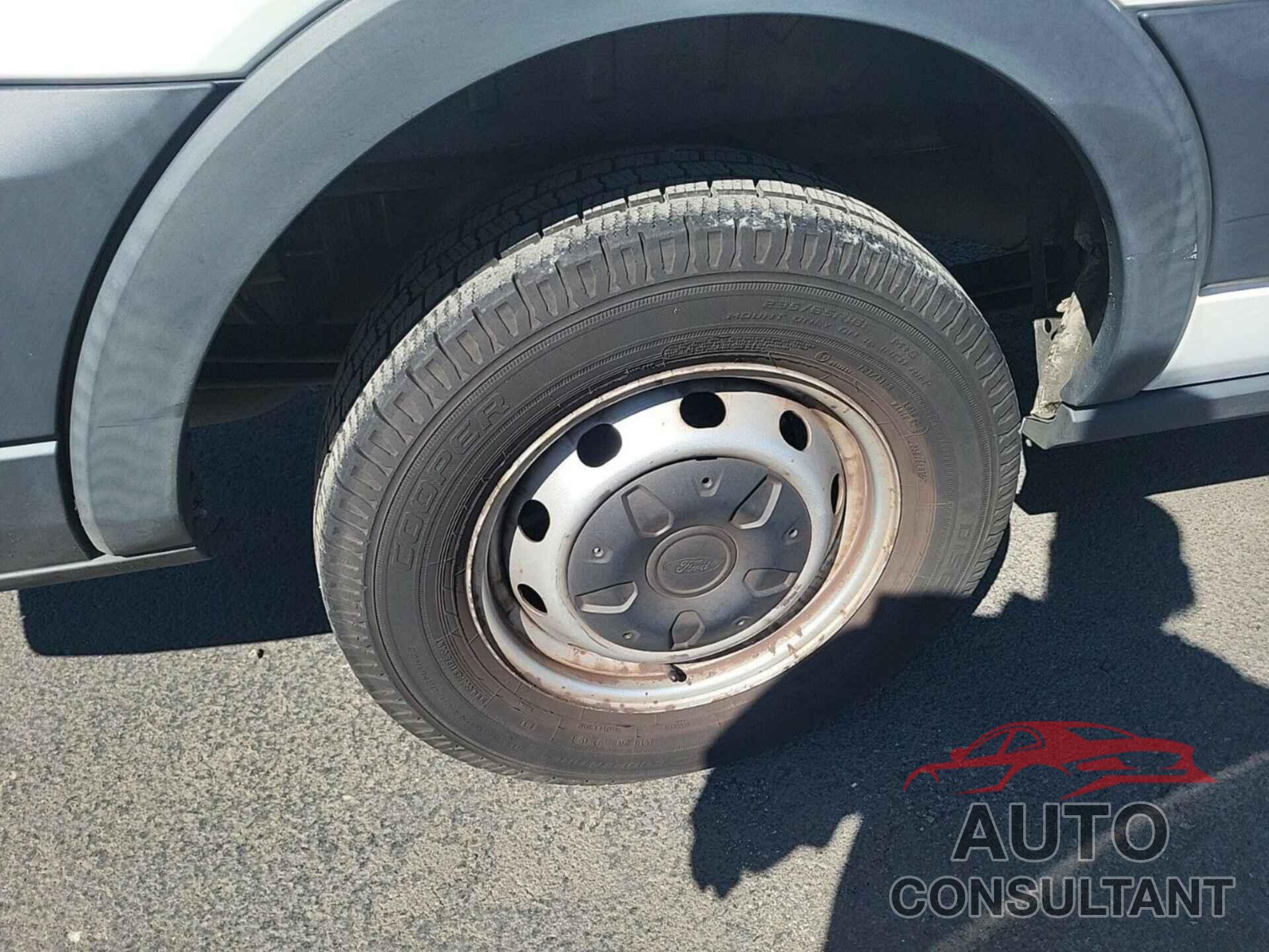 FORD TRANSIT 2017 - 1FTYR2CM1HKA31809