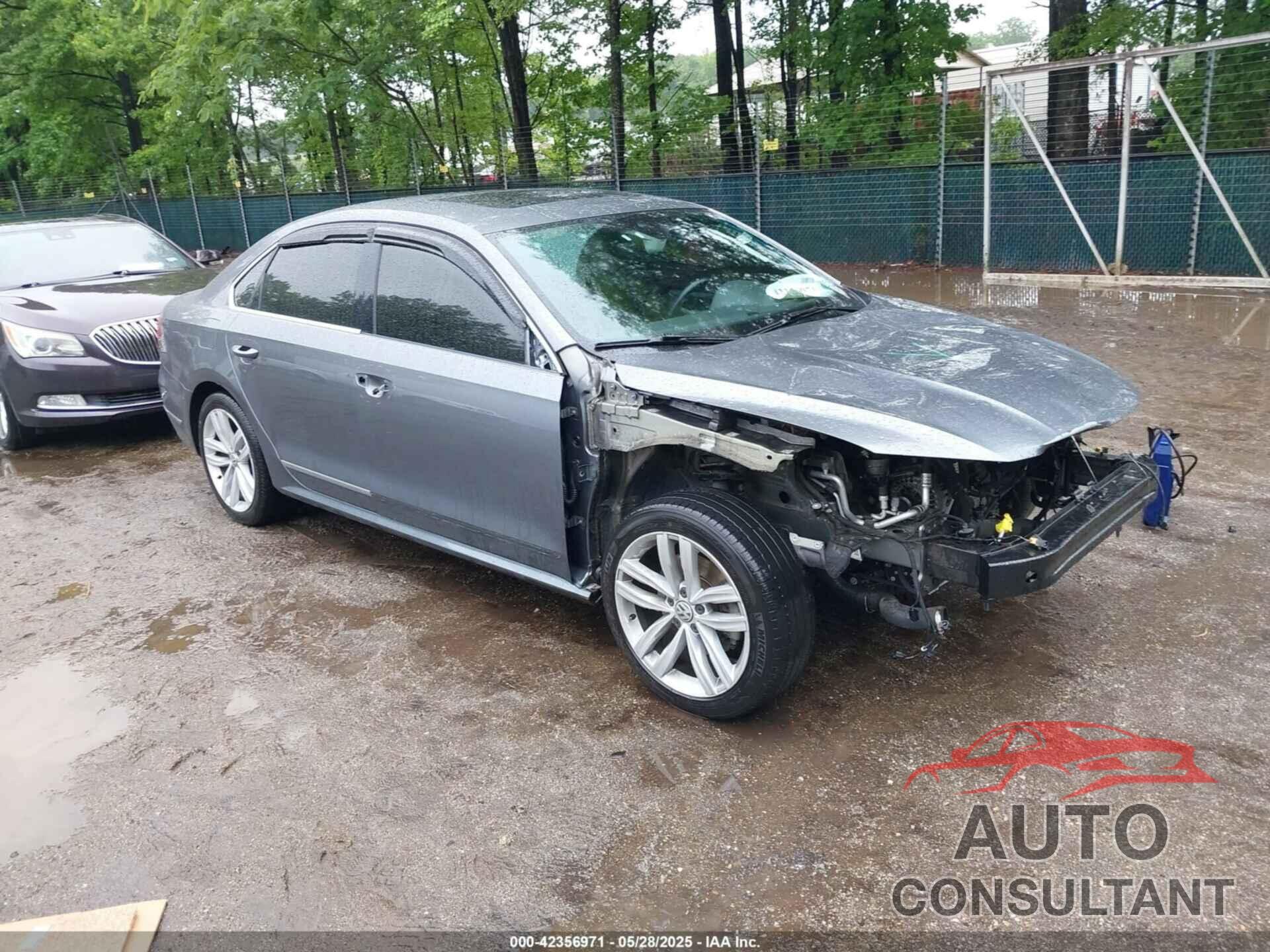 VOLKSWAGEN PASSAT 2018 - 1VWCA7A33JC002625