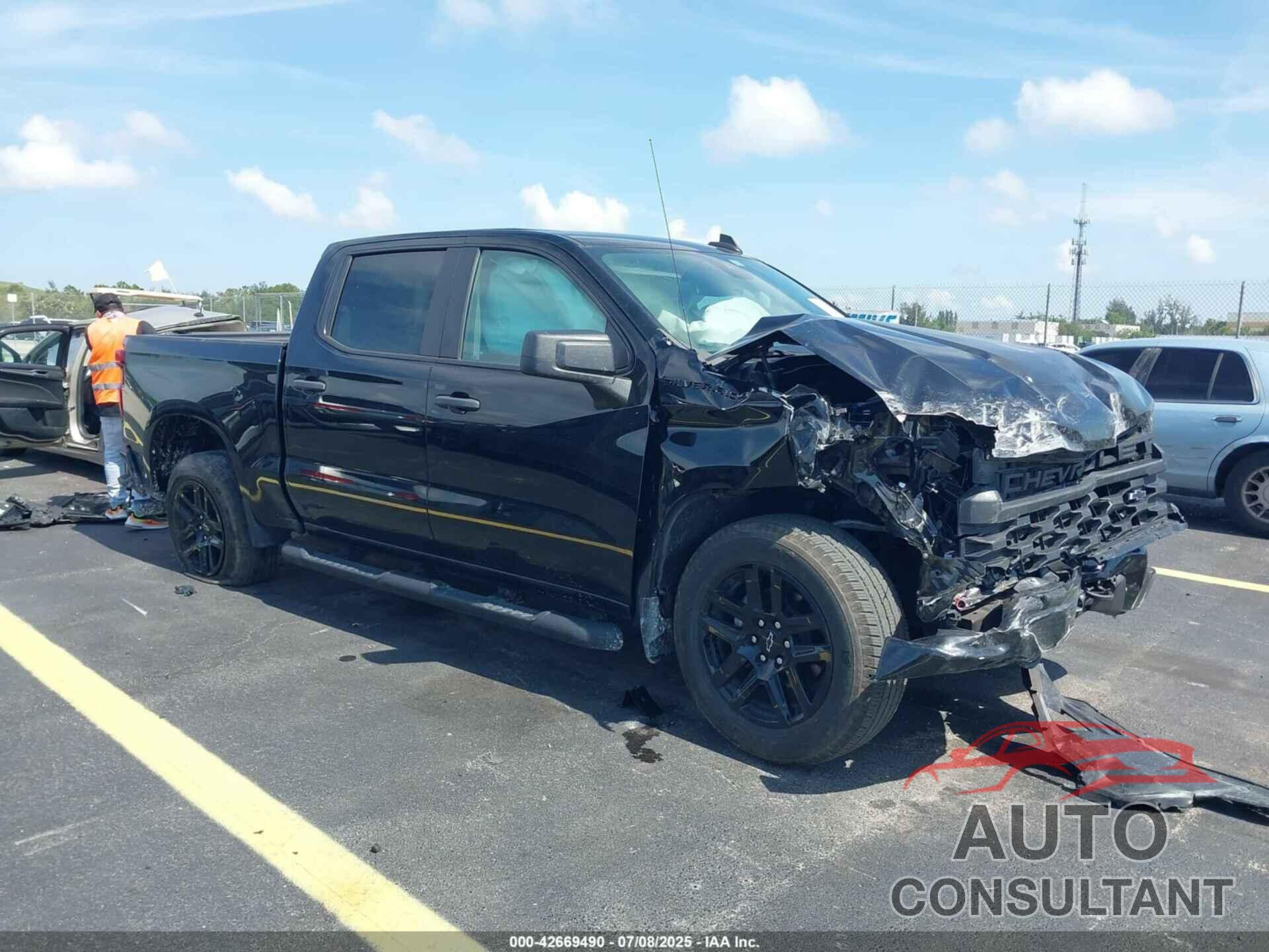 CHEVROLET SILVERADO 1500 2024 - 1GCPABEK5RZ230336