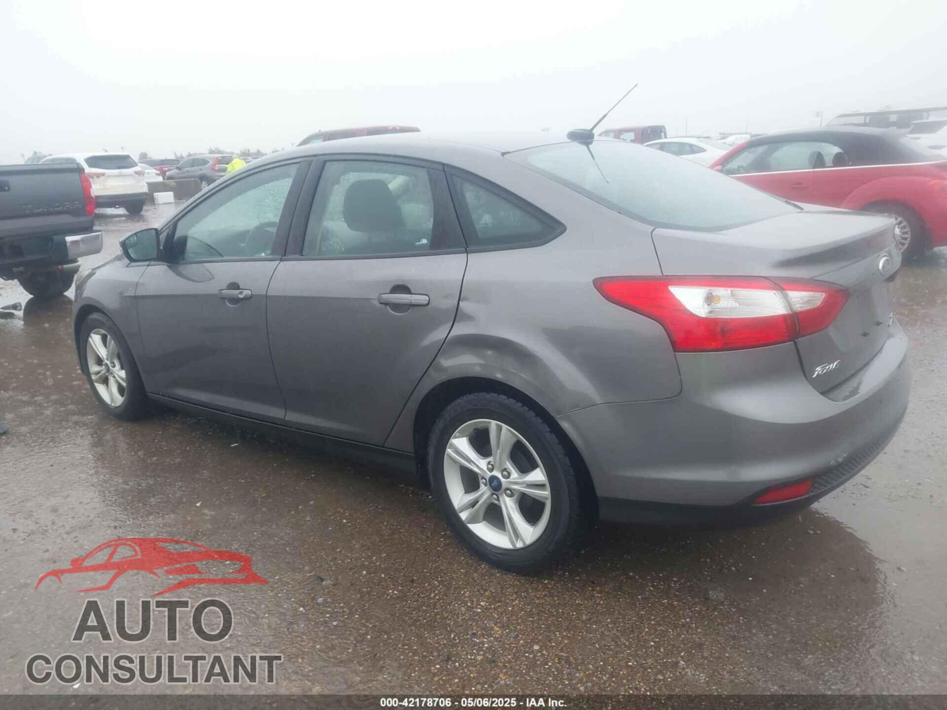 FORD FOCUS 2014 - 1FADP3F26EL449976