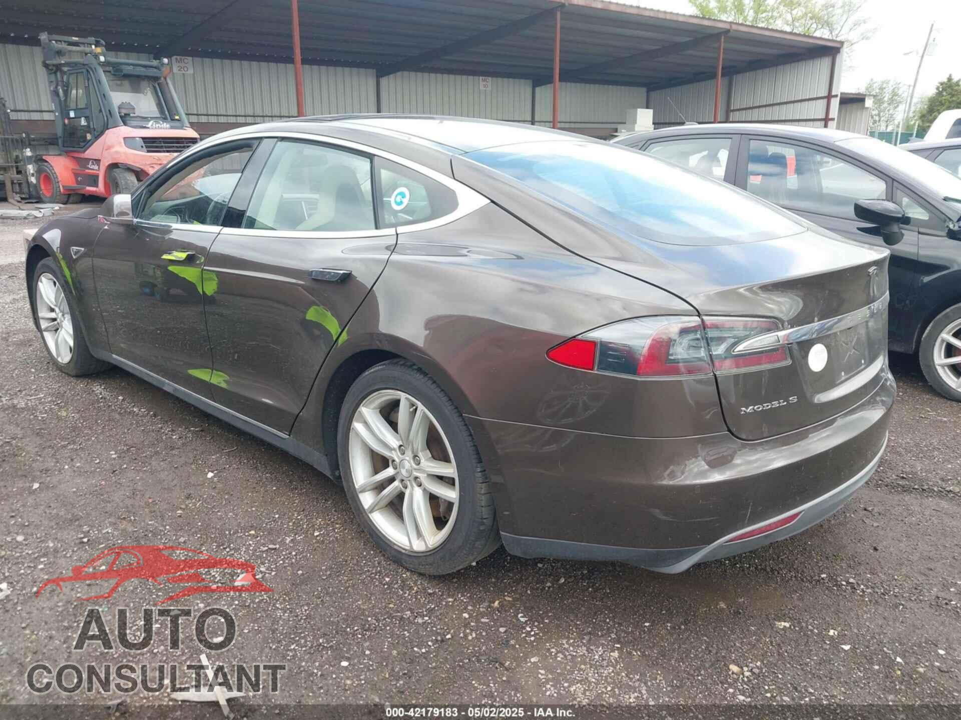 TESLA MODEL S 2014 - 5YJSA1H19EFP51406