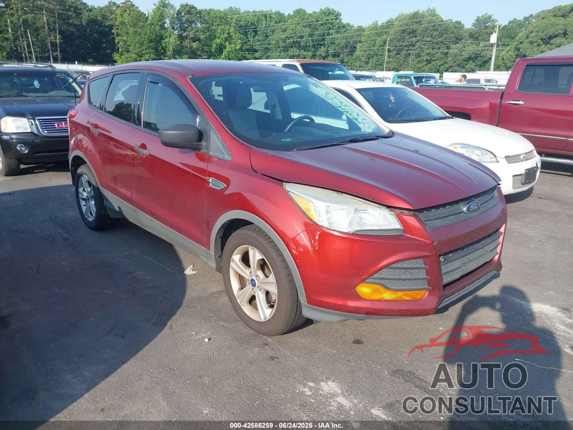 FORD ESCAPE 2015 - 1FMCU0F78FUA88928