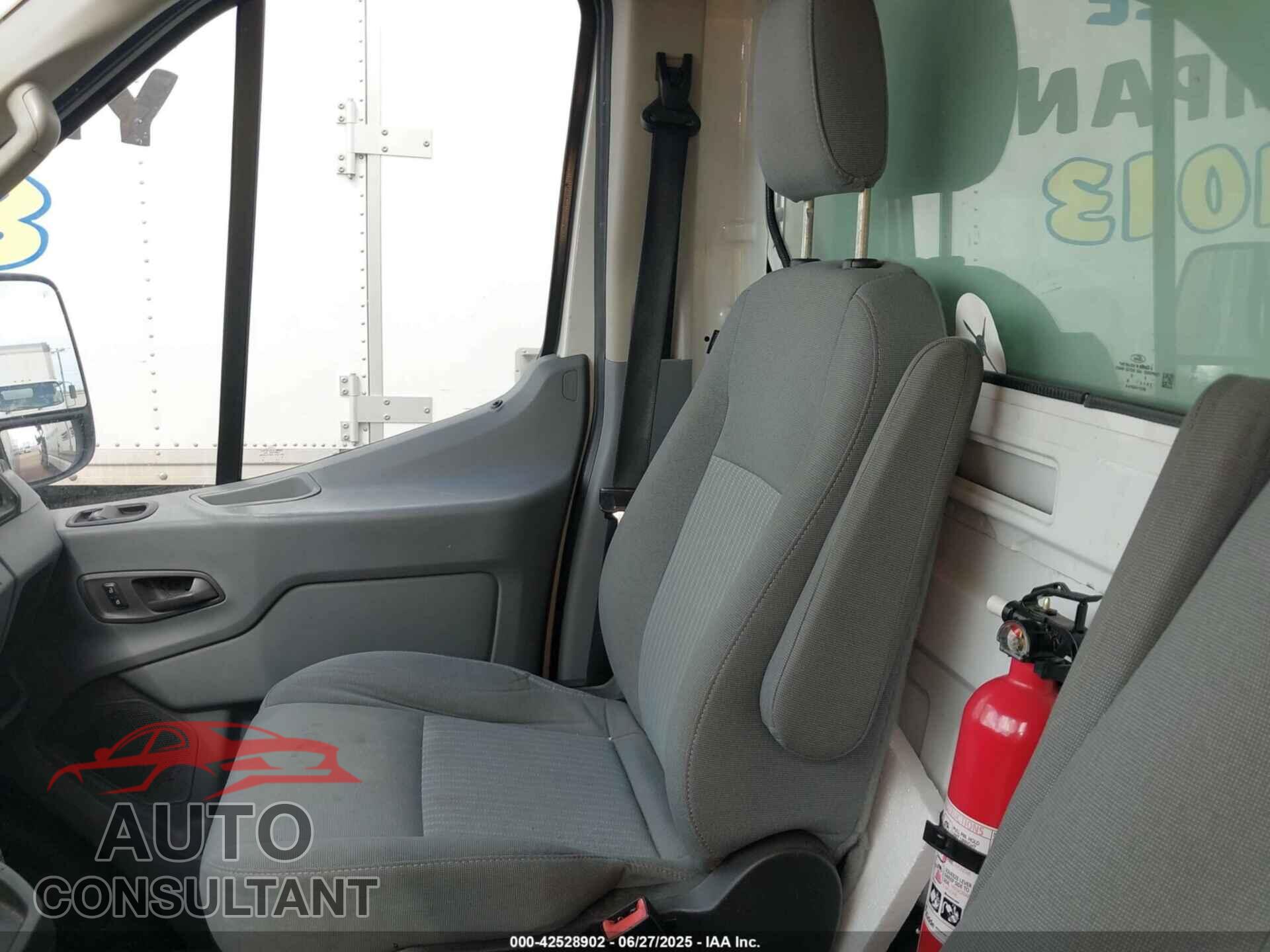 FORD TRANSIT-350 CAB 2015 - 1FDBF8ZM3FKB27250