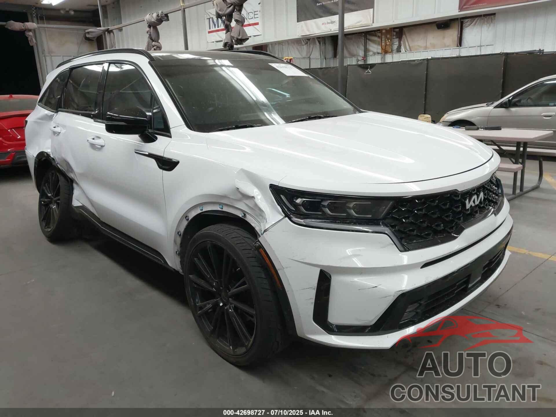KIA SORENTO 2022 - 5XYRK4LF2NG161329