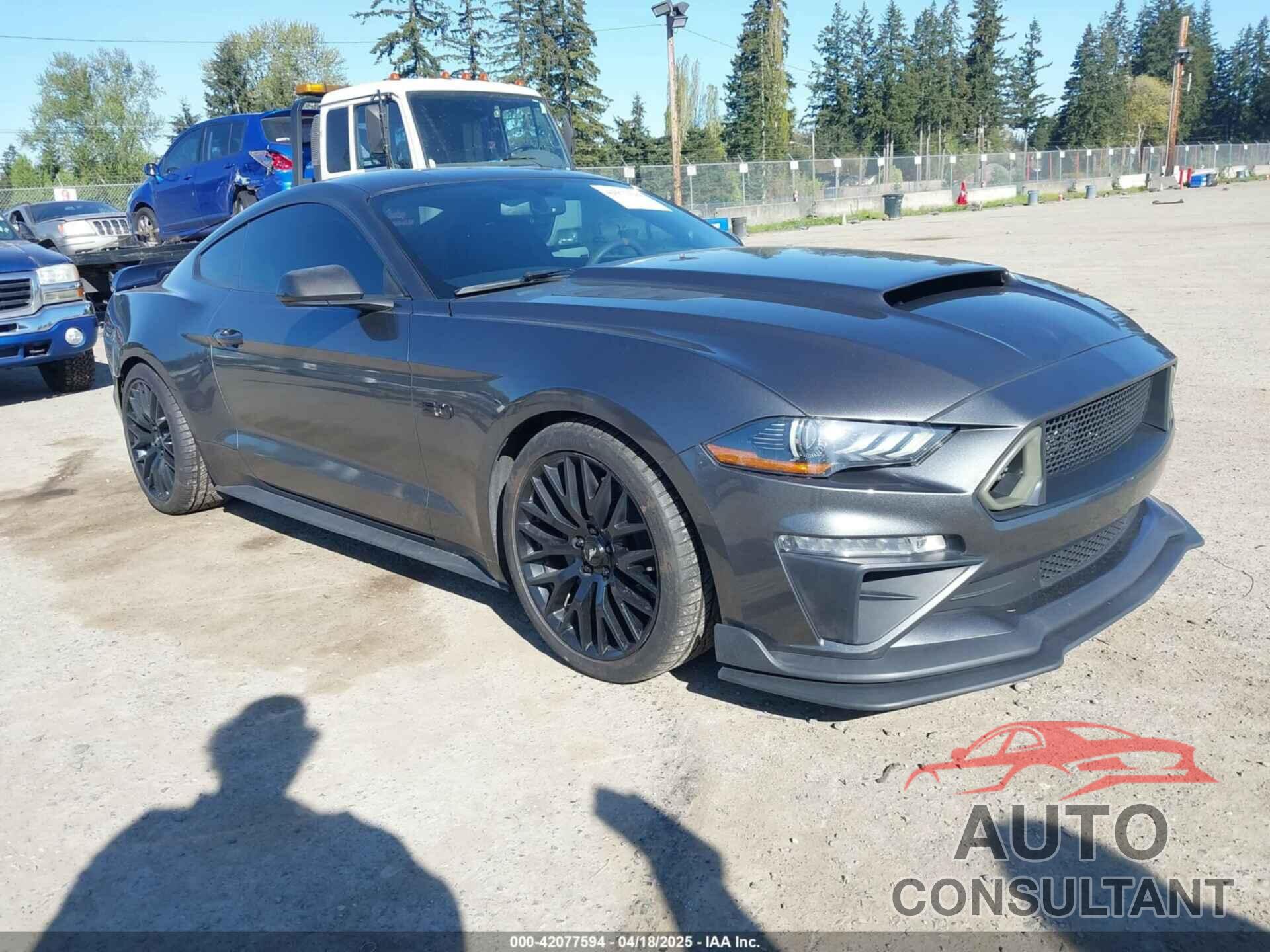 FORD MUSTANG 2018 - 1FA6P8CF4J5185412