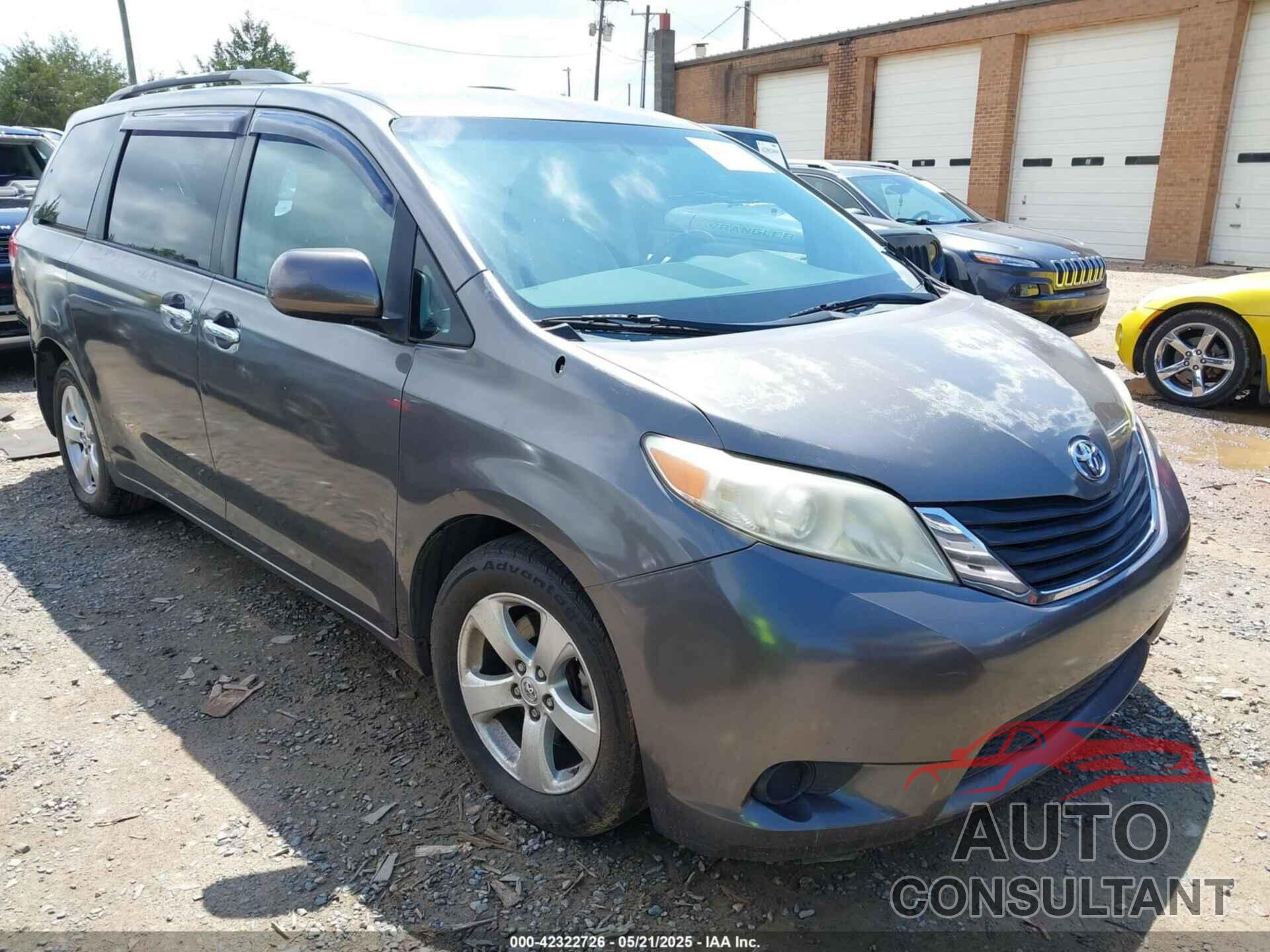 TOYOTA SIENNA 2013 - 5TDKK3DC0DS386298