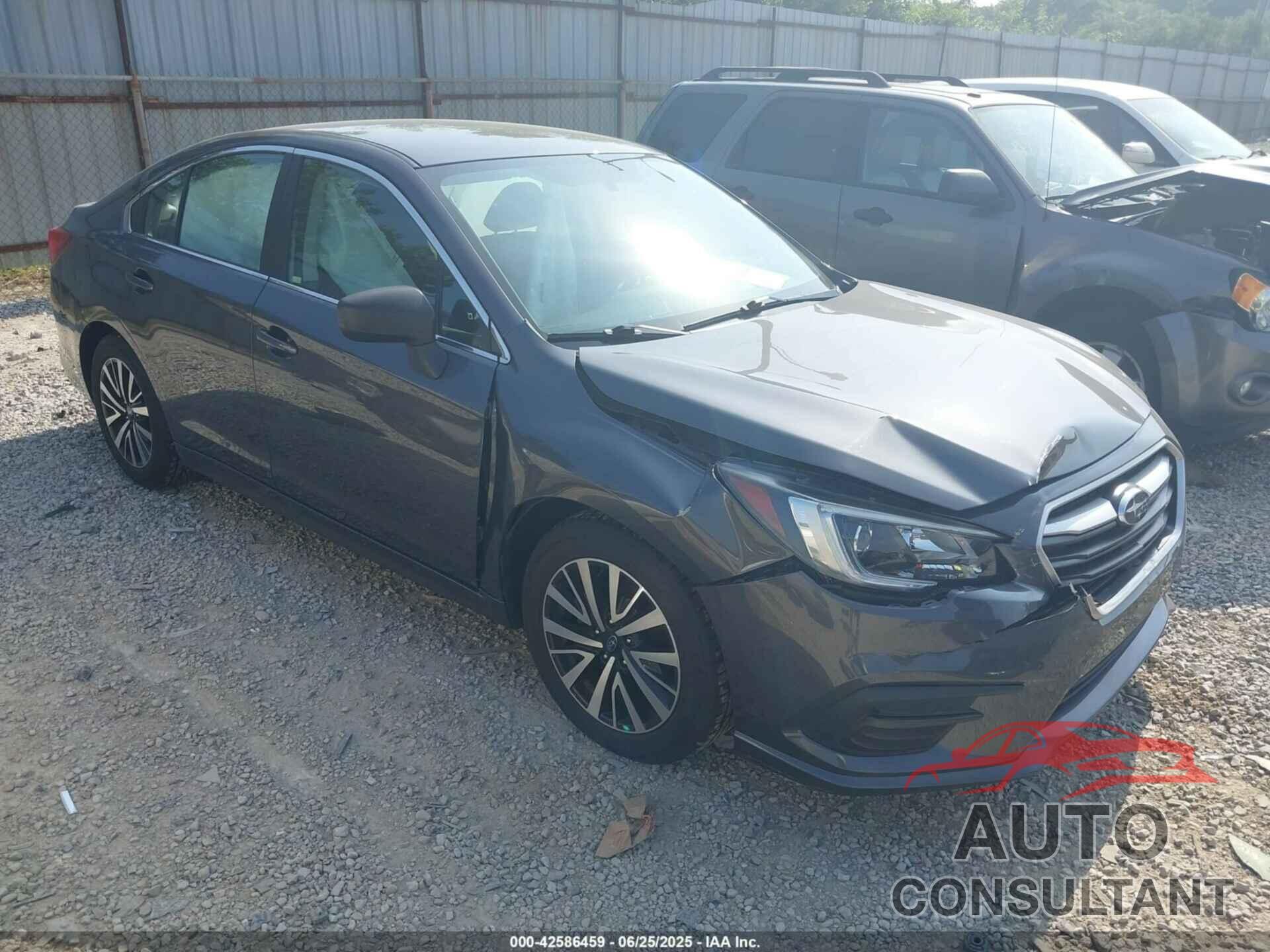 SUBARU LEGACY 2018 - 4S3BNAB63J3021149