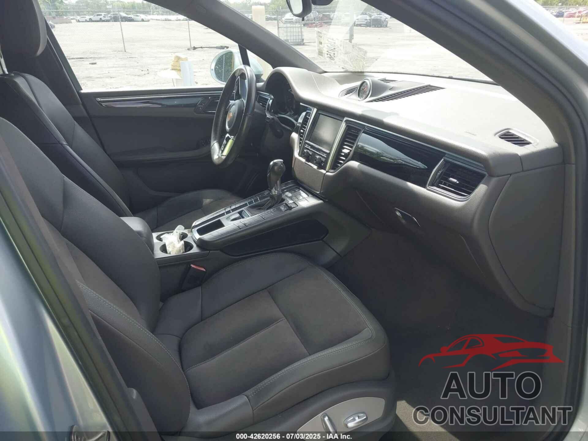 PORSCHE MACAN 2016 - WP1AB2A52GLB40367