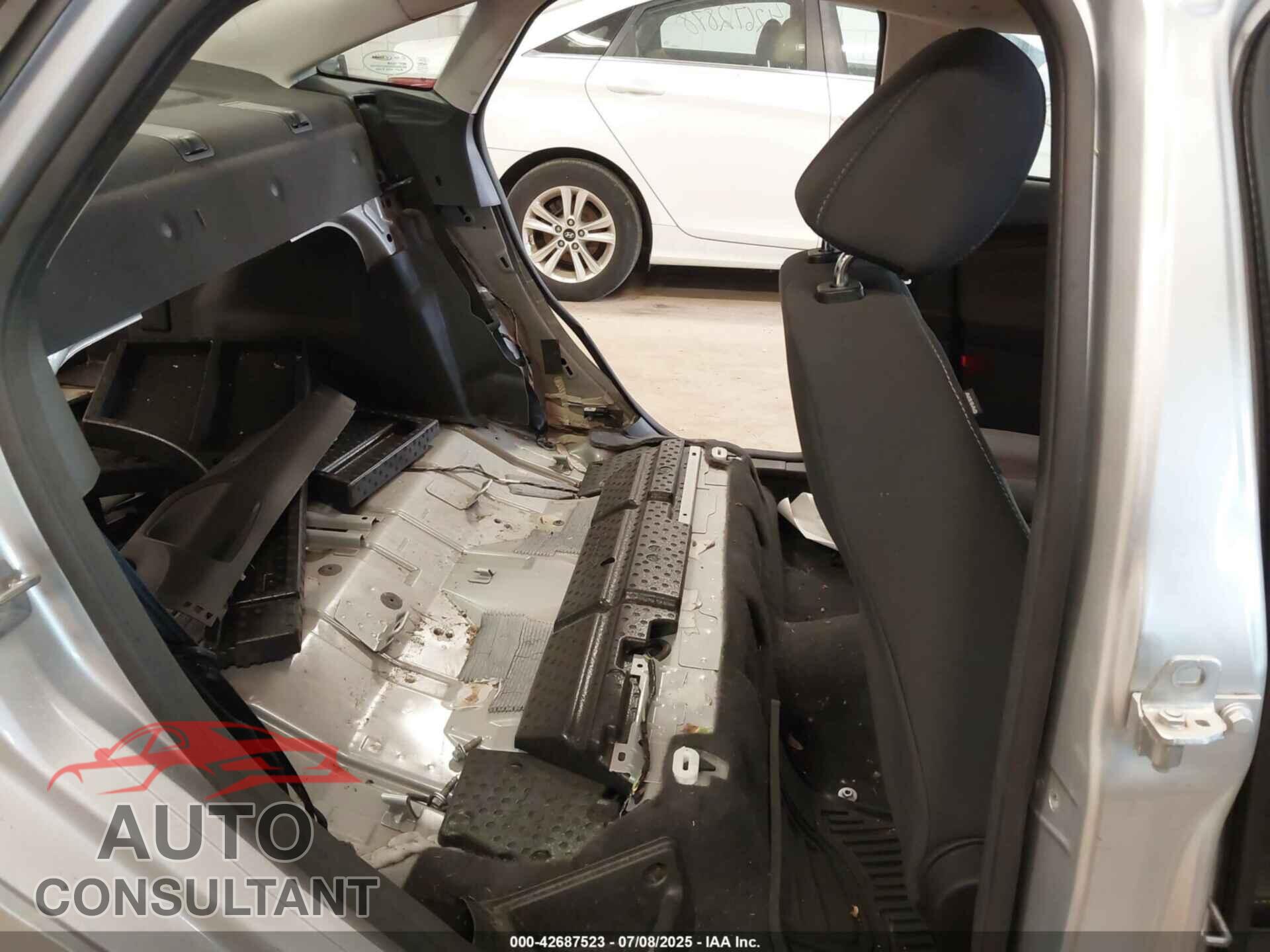 FORD FOCUS 2014 - 1FADP3F22EL169228