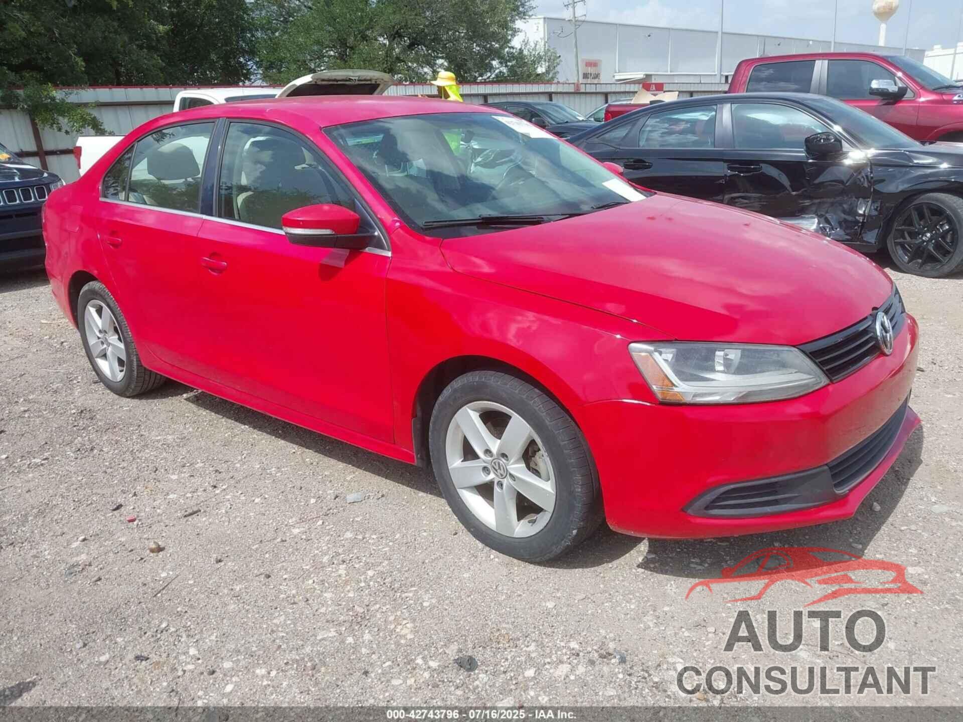 VOLKSWAGEN JETTA 2013 - 3VWLL7AJ5DM439134
