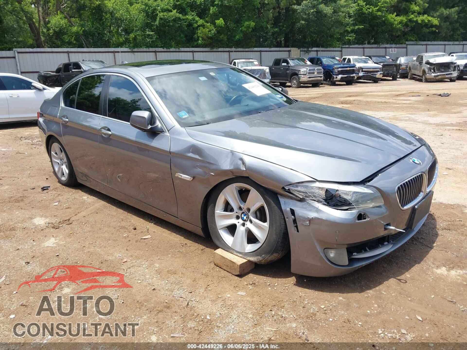 BMW 528I 2011 - WBAFR1C51BC739809
