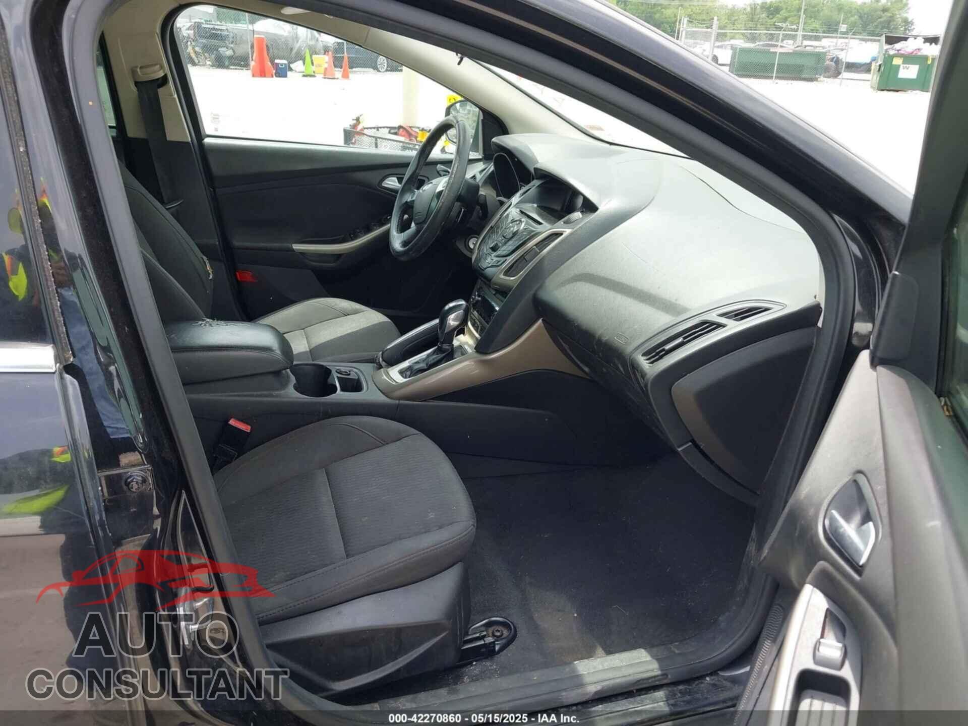 FORD FOCUS 2012 - 1FAHP3H22CL363298