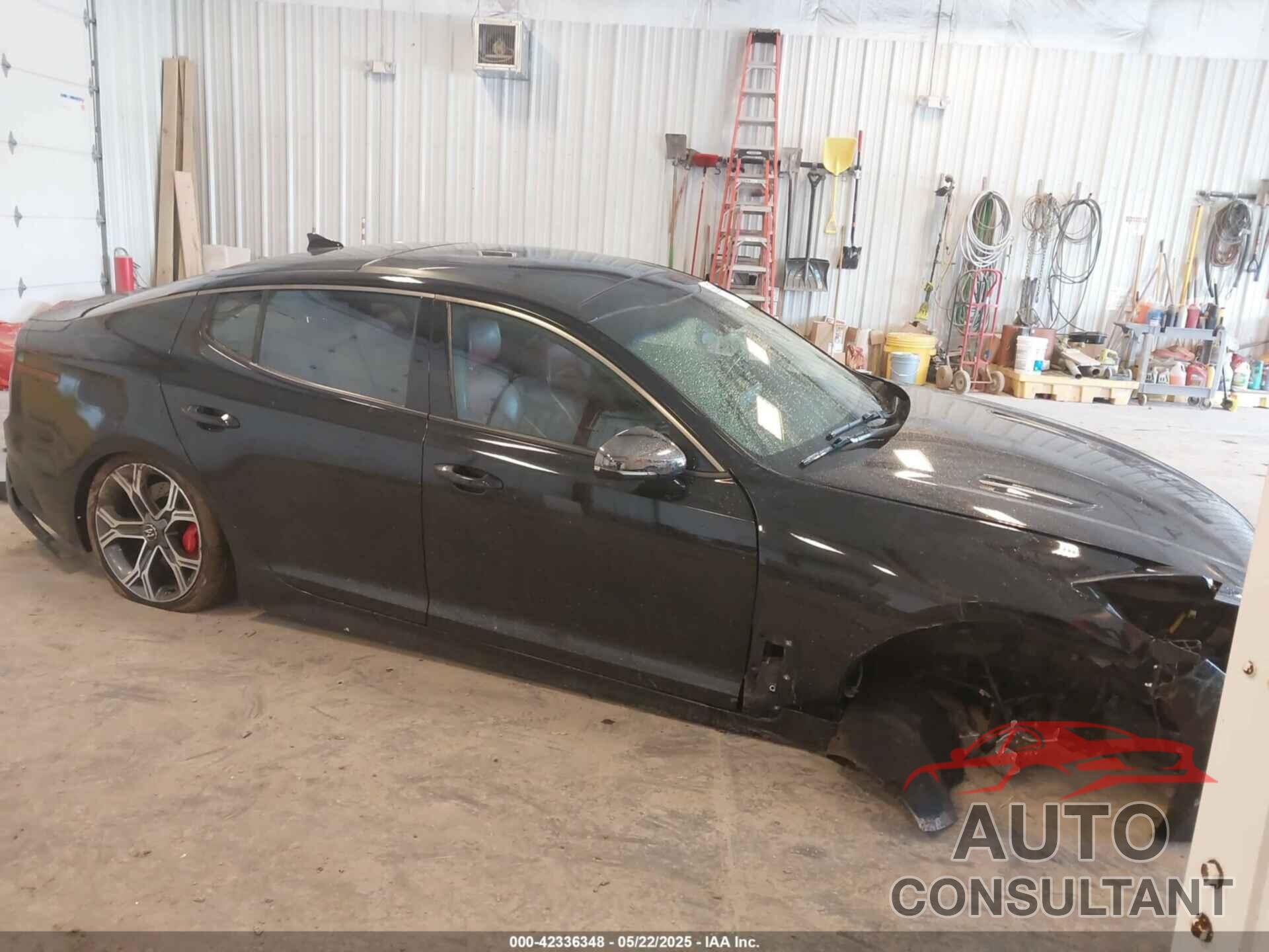 KIA STINGER 2019 - KNAE55LC8K6049096