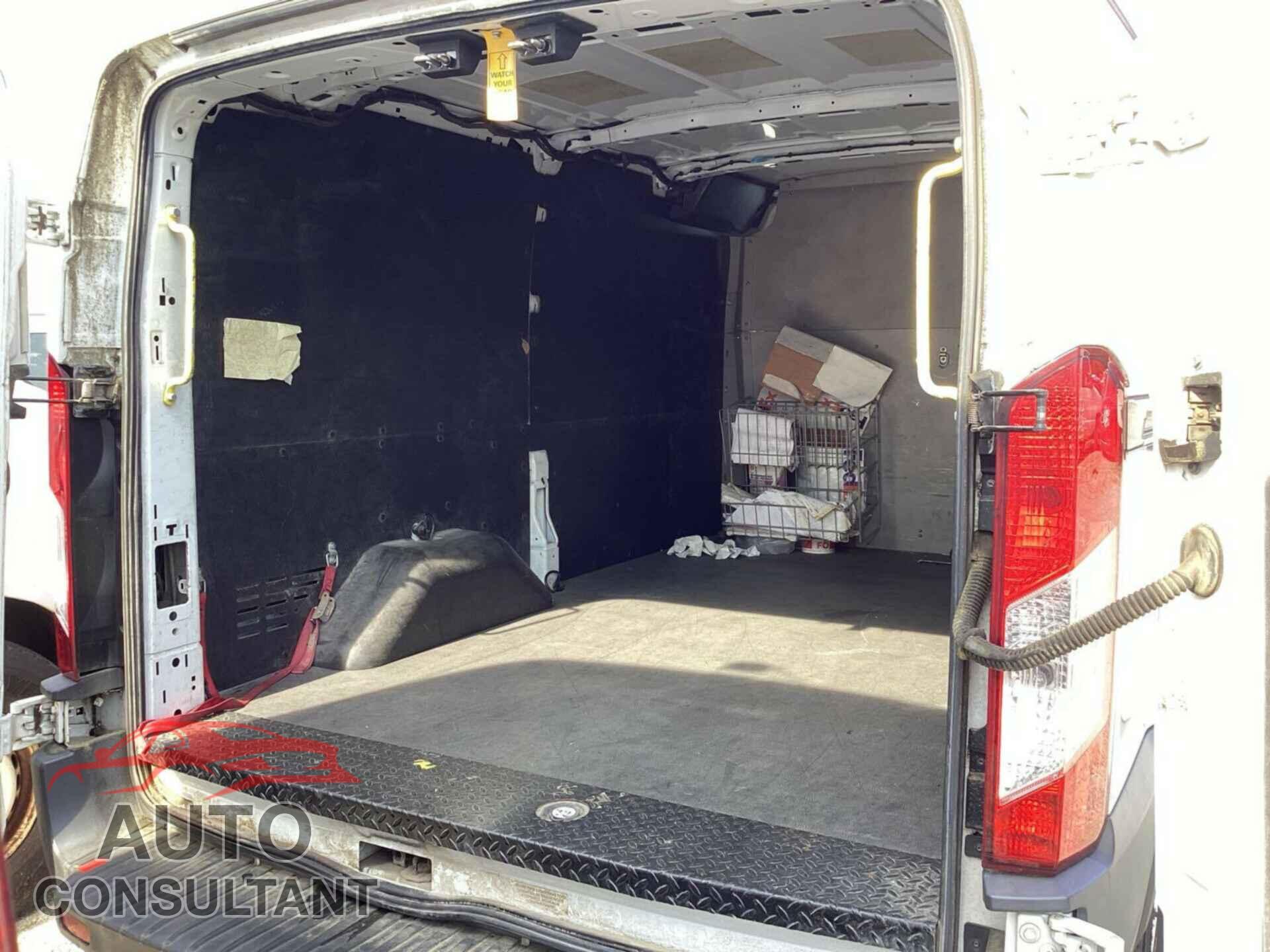 FORD TRANSIT 2015 - 1FTNE1YM8FKB19772