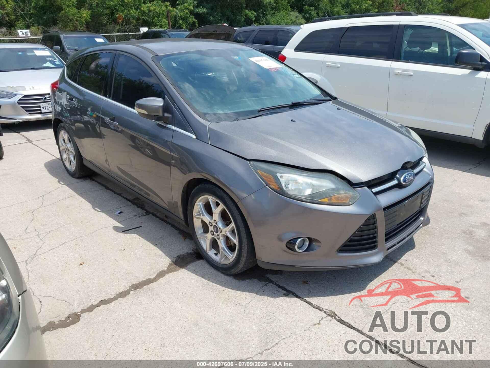 FORD FOCUS 2012 - 1FAHP3N20CL329476