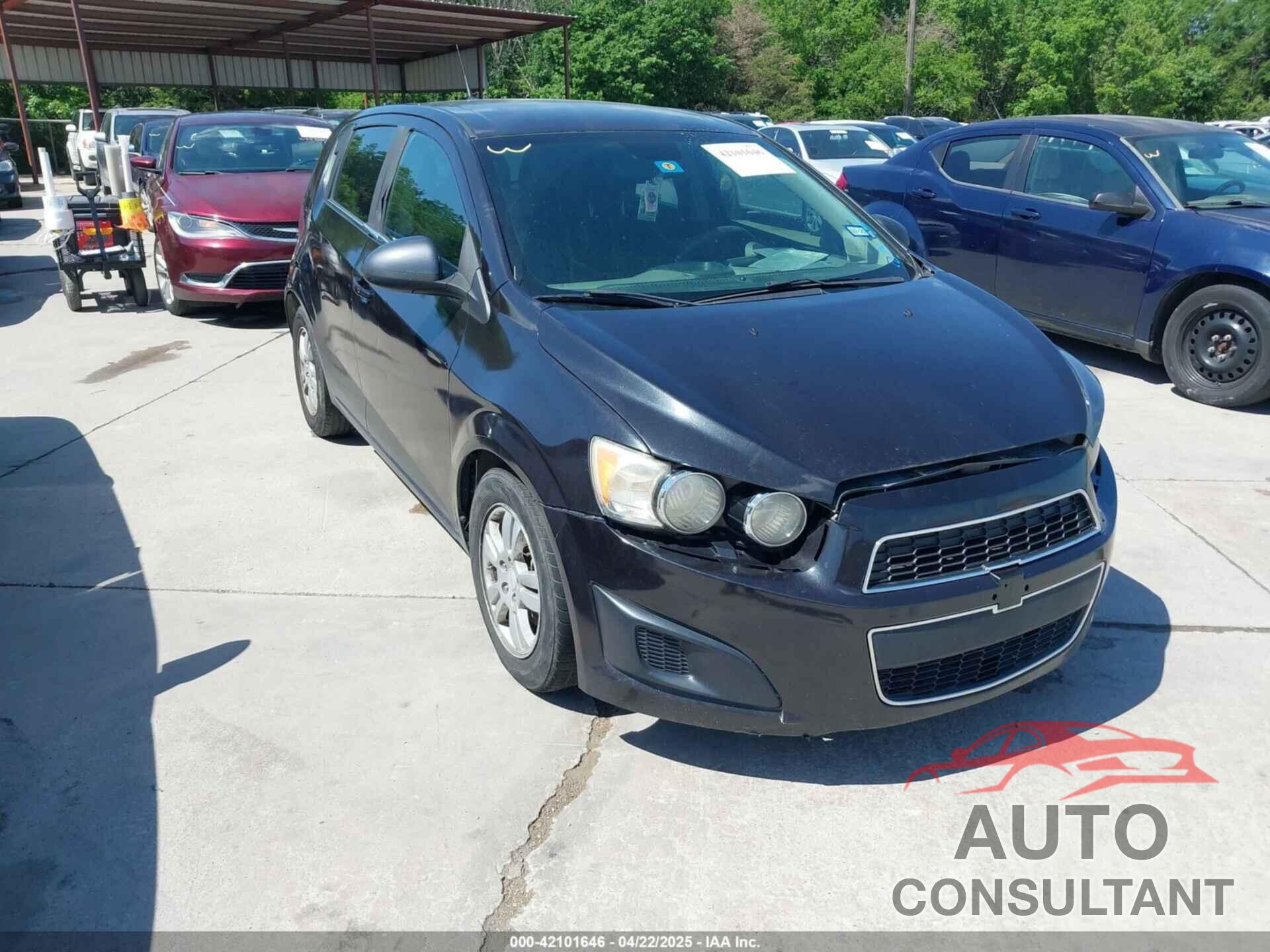 CHEVROLET SONIC 2013 - 1G1JC6SB2D4203041
