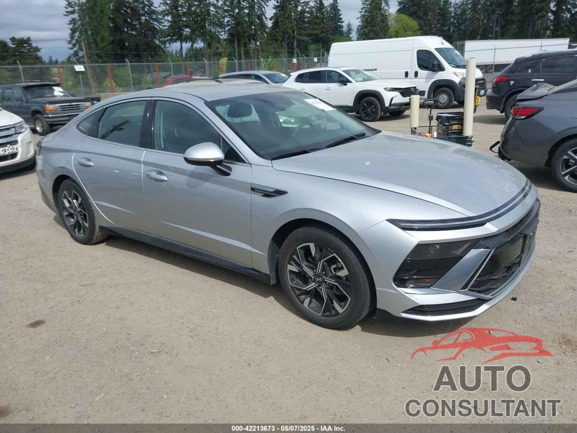 HYUNDAI SONATA 2024 - KMHL64JA7RA401882