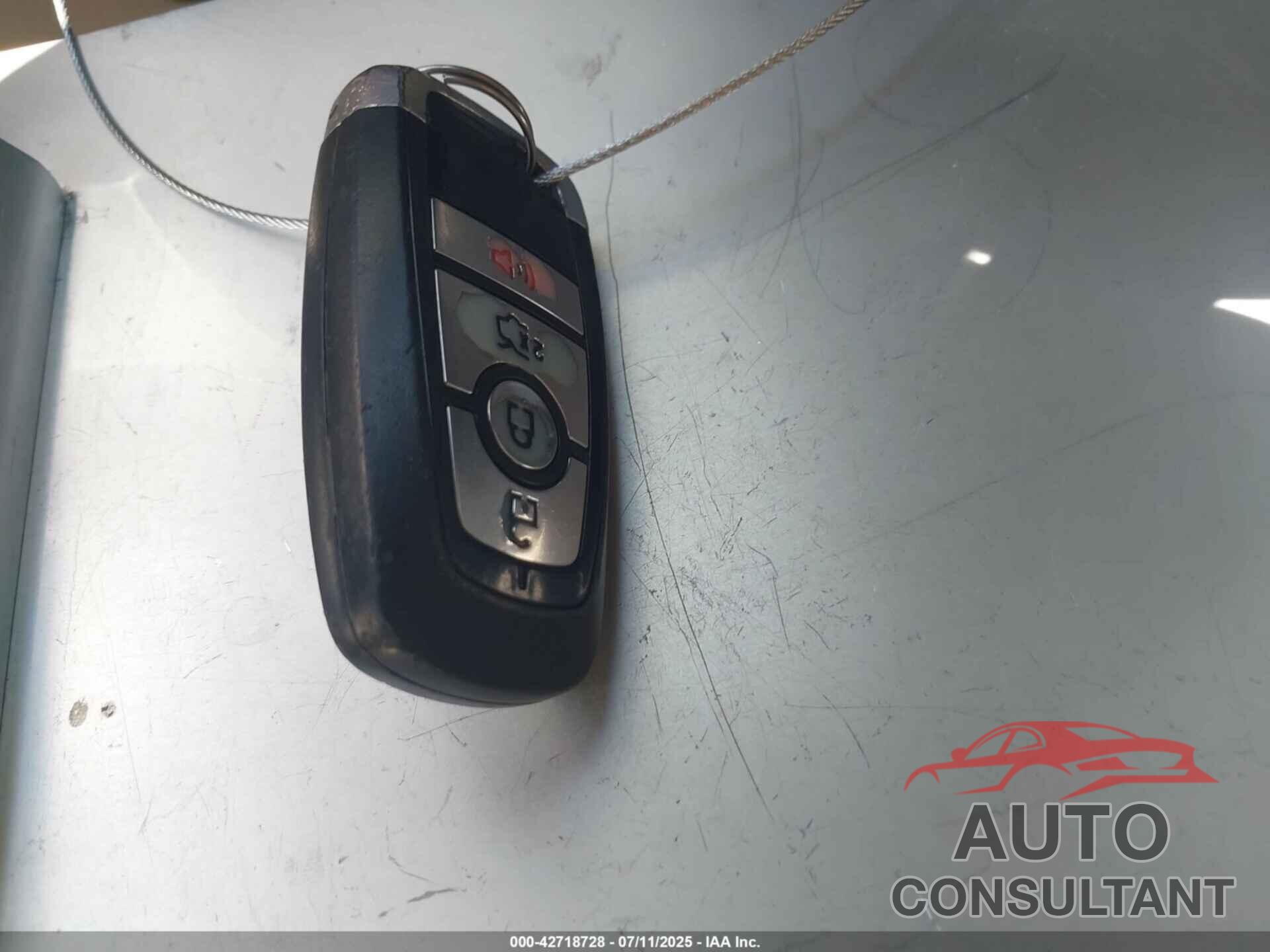 FORD FUSION 2017 - 3FA6P0H75HR224616