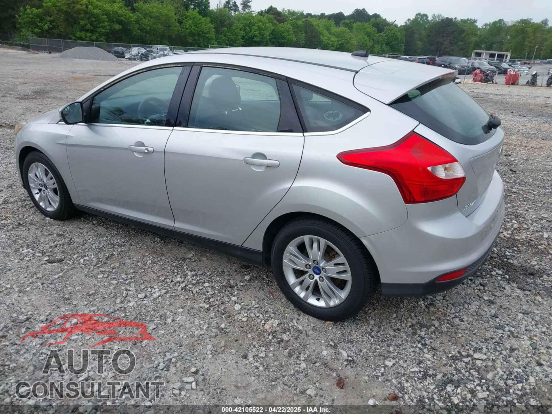 FORD FOCUS 2012 - 1FAHP3M24CL371862