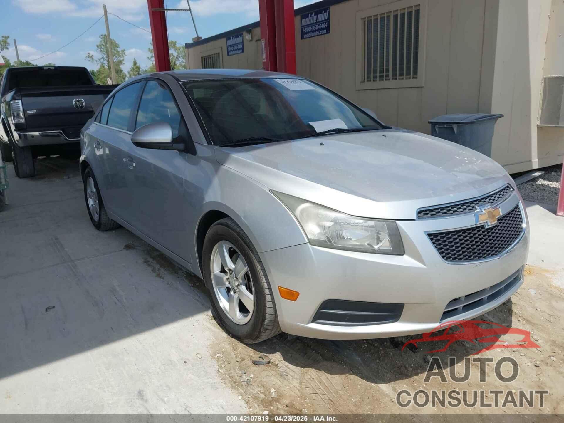 CHEVROLET CRUZE 2013 - 1G1PC5SB5D7120058