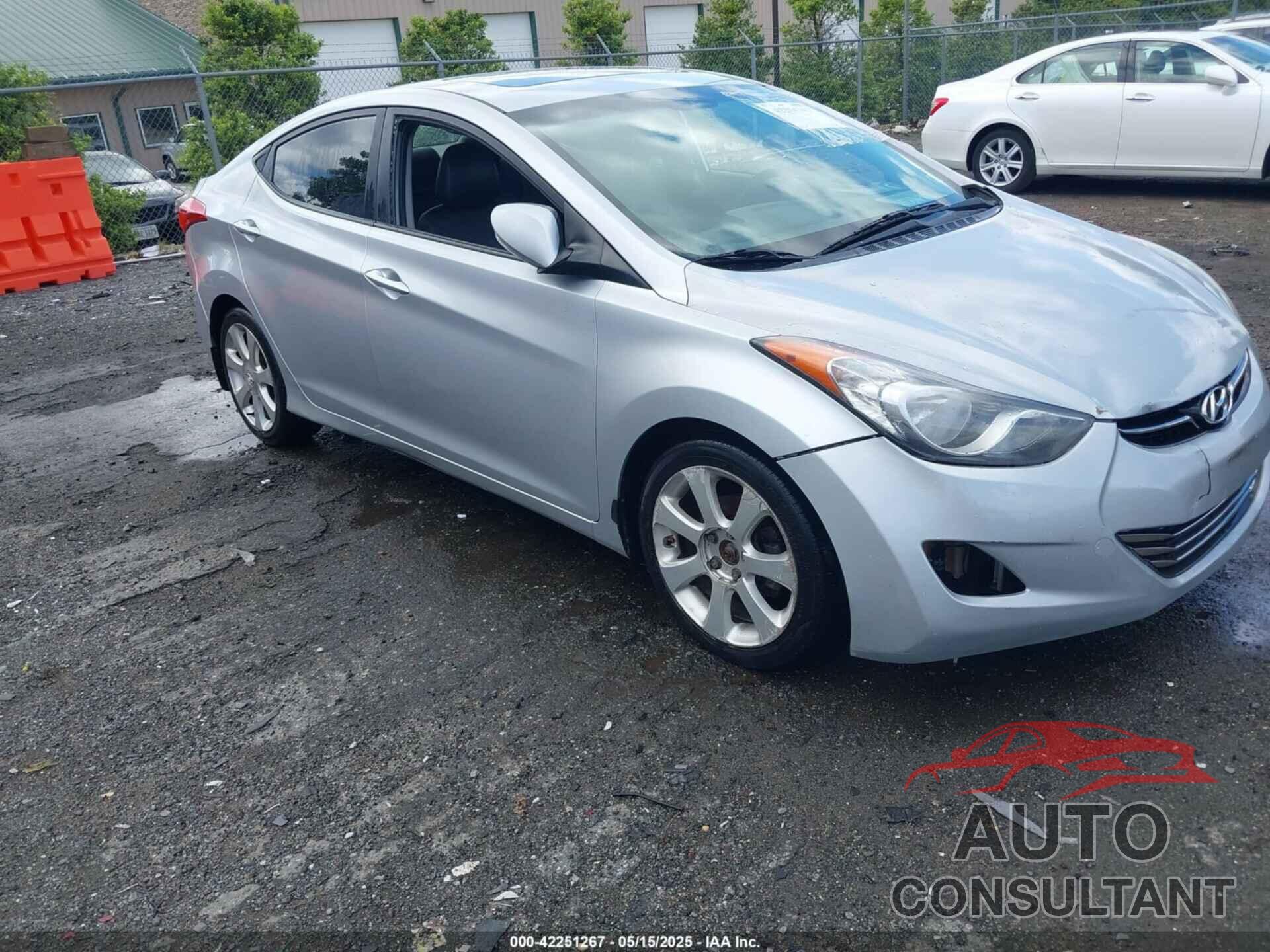 HYUNDAI ELANTRA 2013 - 5NPDH4AE9DH284135