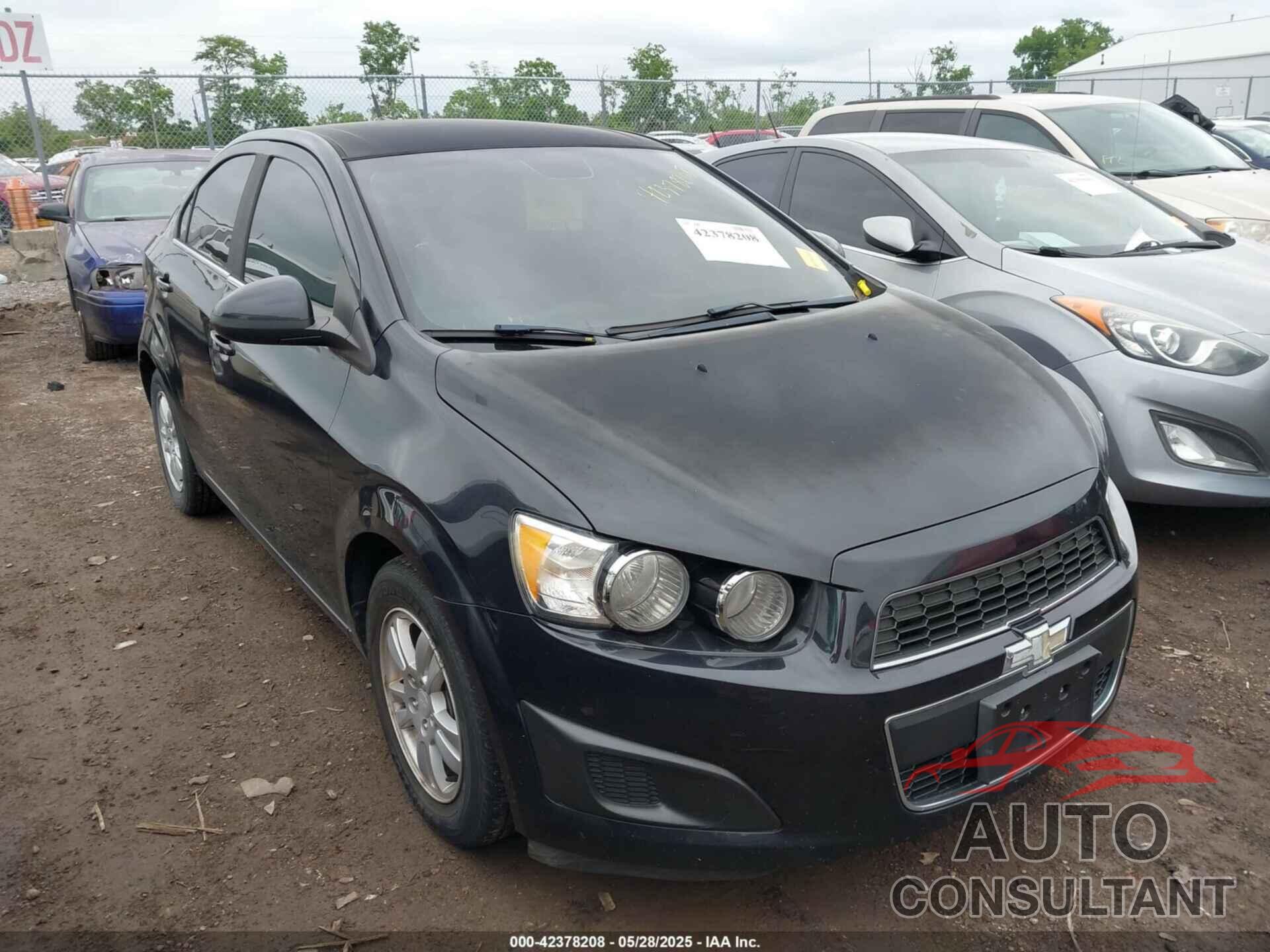 CHEVROLET SONIC 2013 - 1G1JC5SH2D4157452