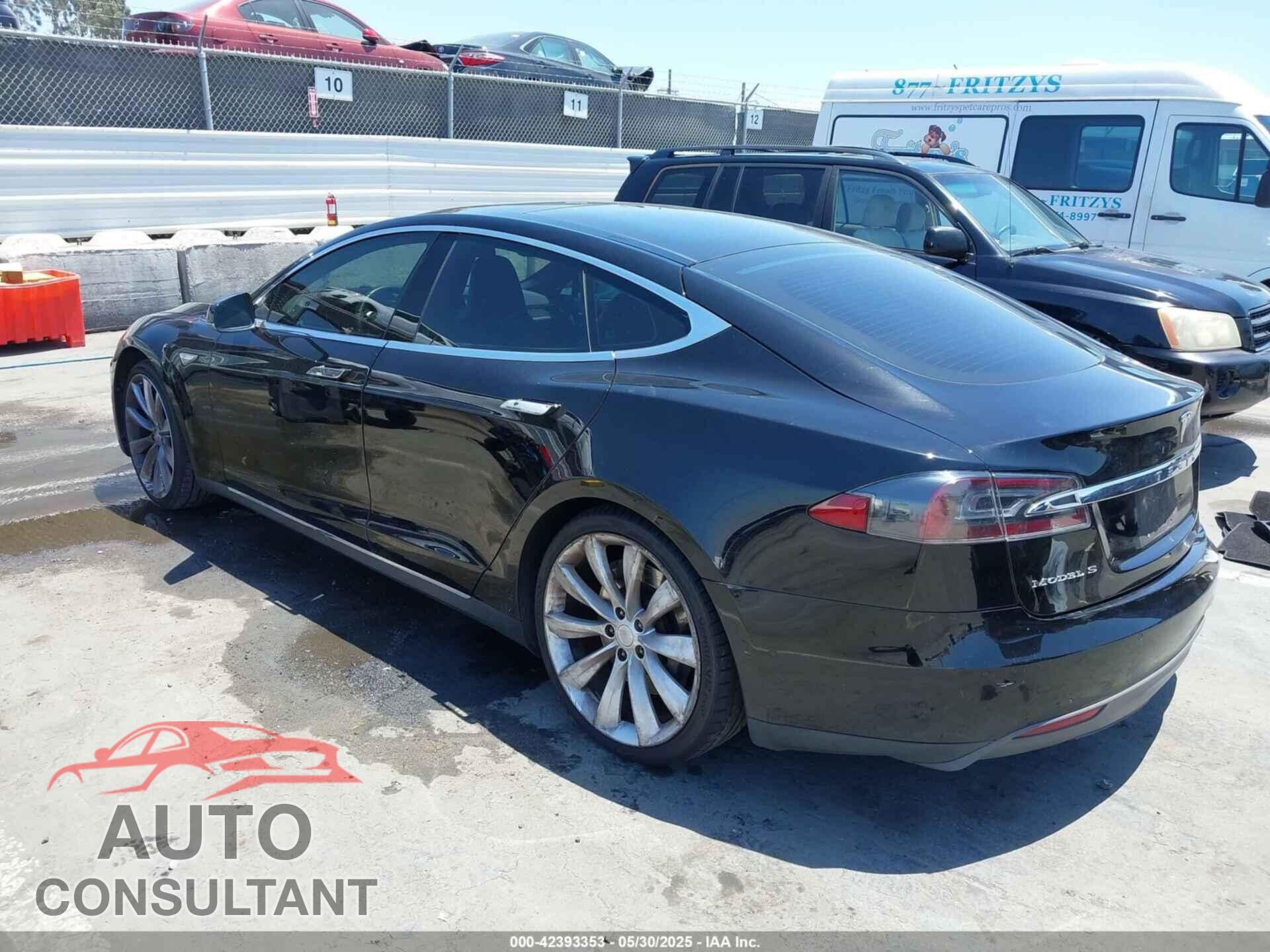 TESLA MODEL S 2015 - 5YJSA1E19FF105188