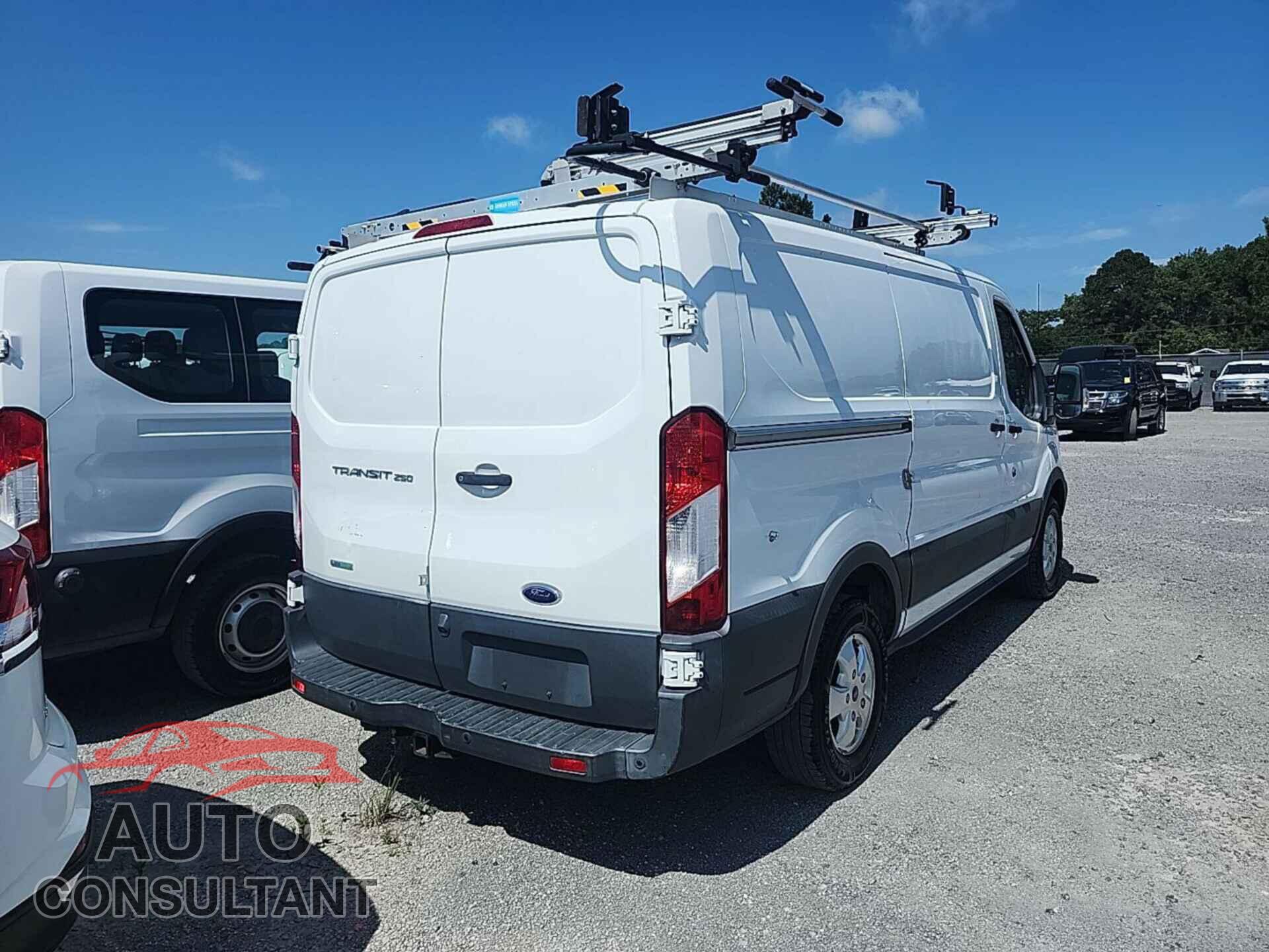 FORD TRANSIT 2018 - 1FTYR1YG4JKA30186