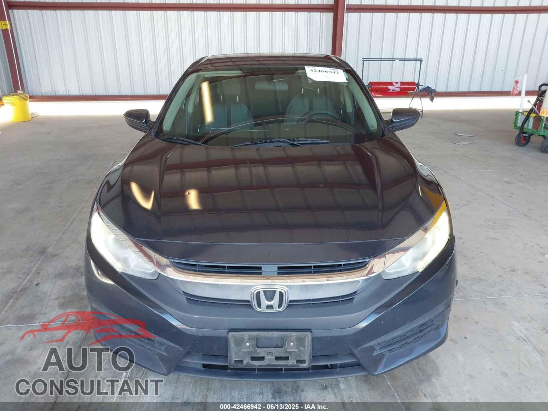 HONDA CIVIC 2017 - 2HGFC2F56HH577415