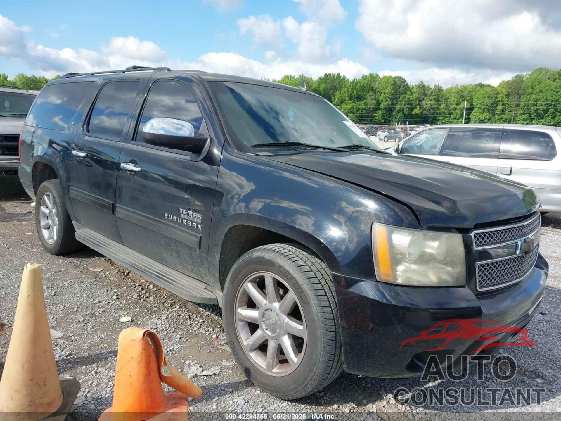 CHEVROLET SUBURBAN 1500 2011 - 1GNSCJE0XBR133465