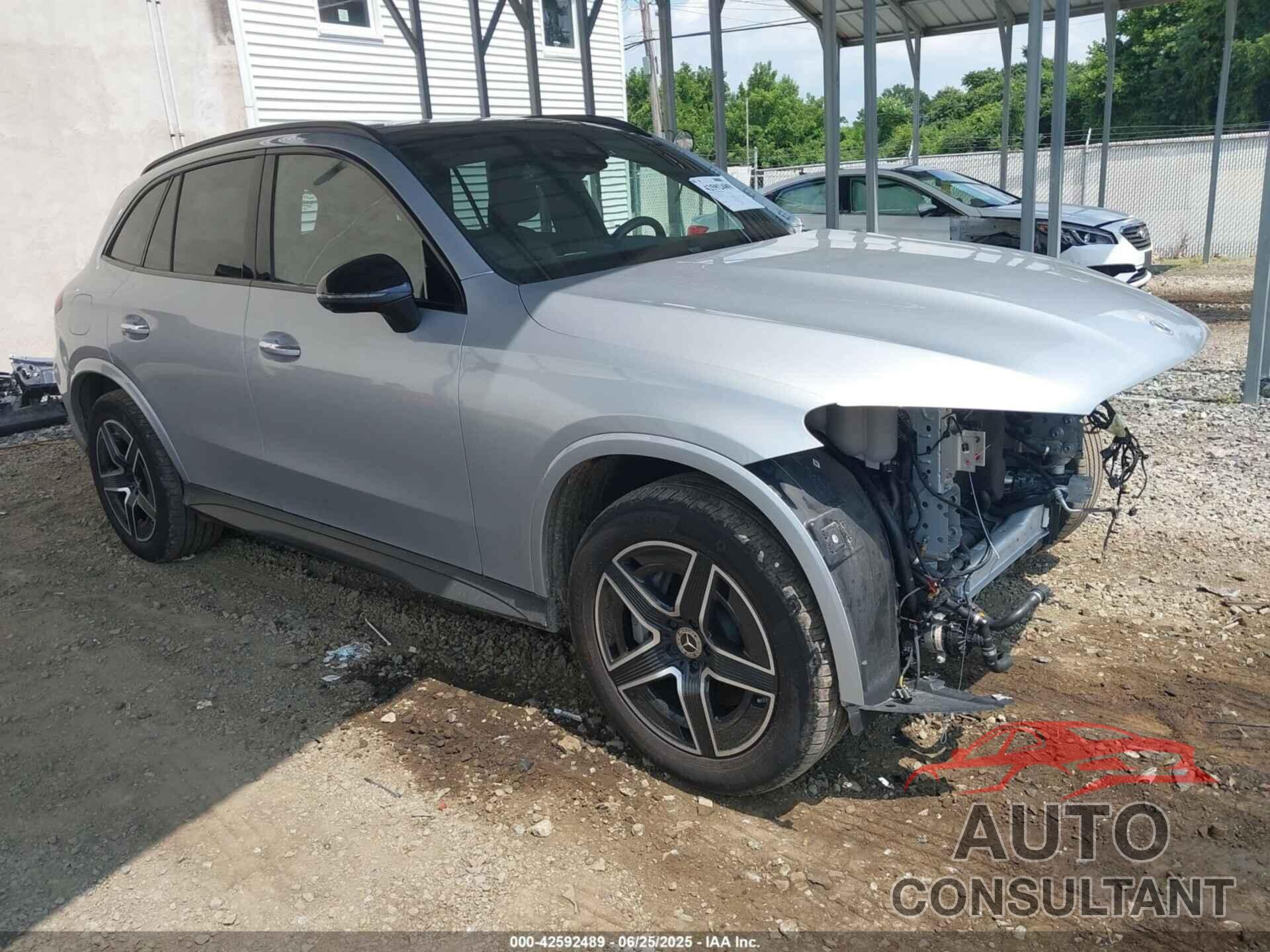 MERCEDES-BENZ GLC 300 2024 - W1NKM4HB7RF070379