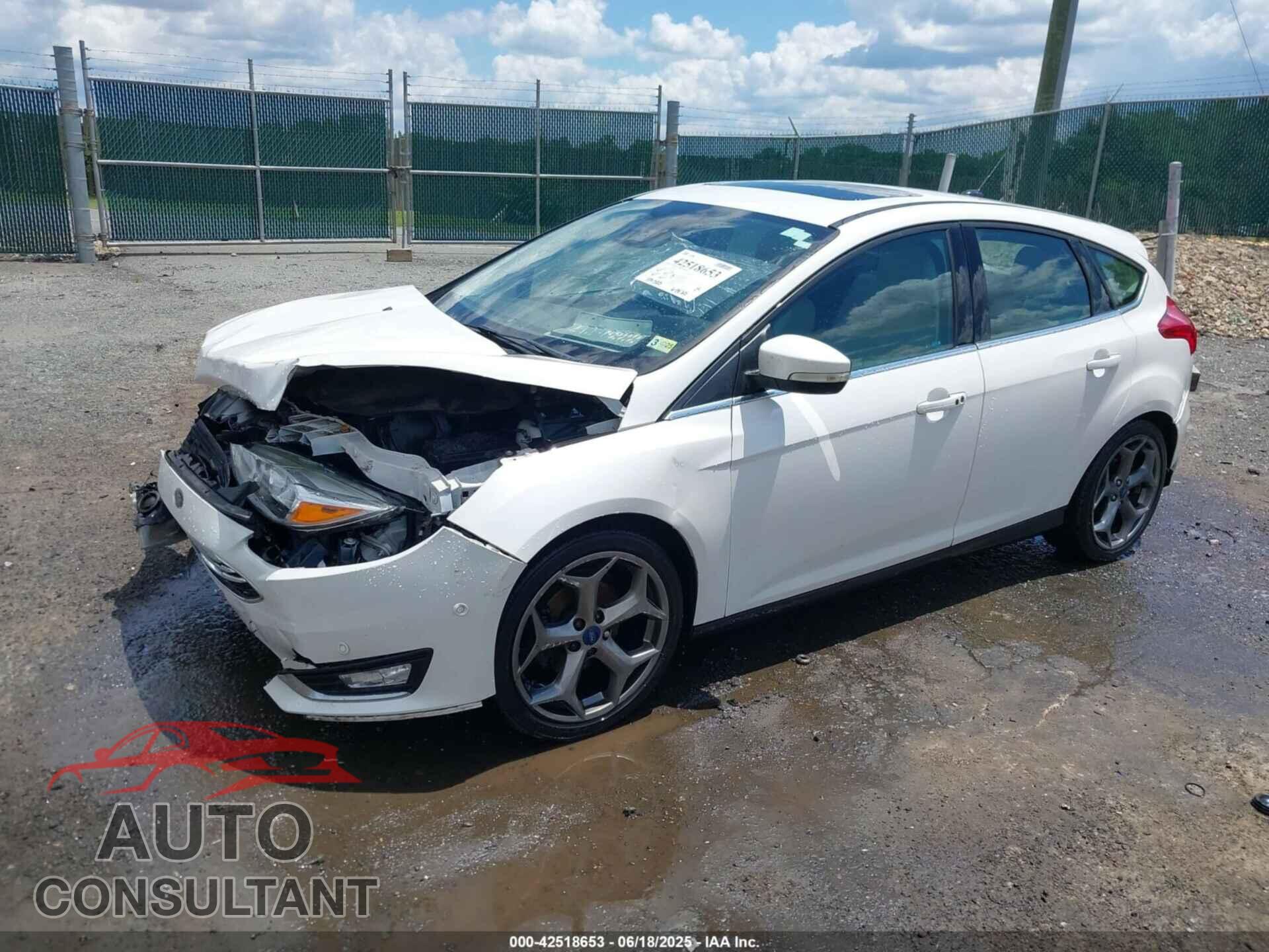 FORD FOCUS 2016 - 1FADP3N21GL309340