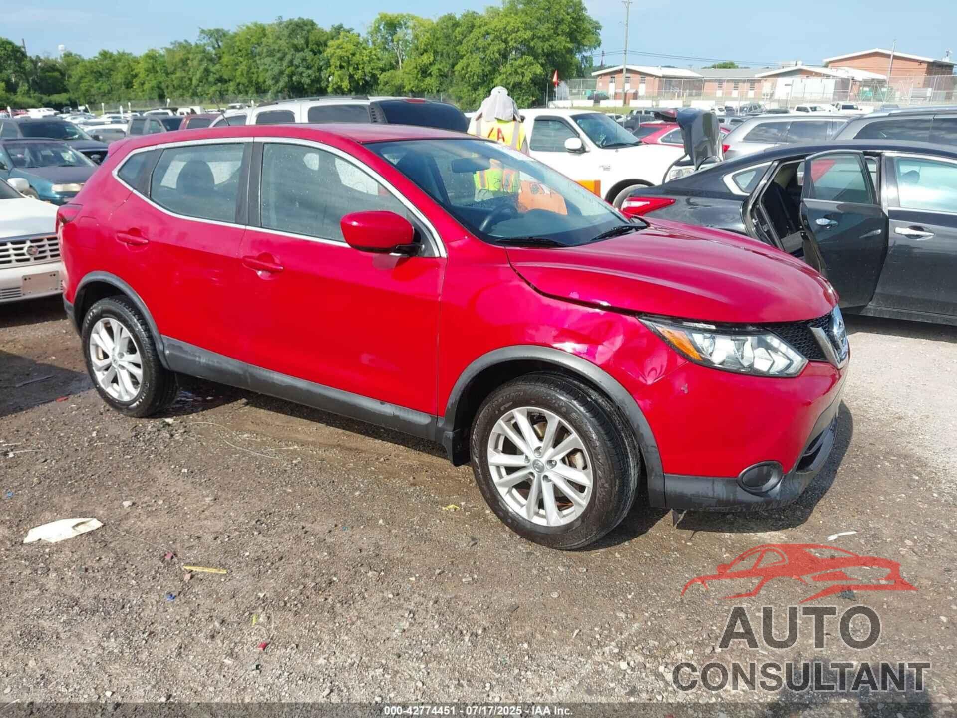 NISSAN ROGUE SPORT 2017 - JN1BJ1CPXHW026623