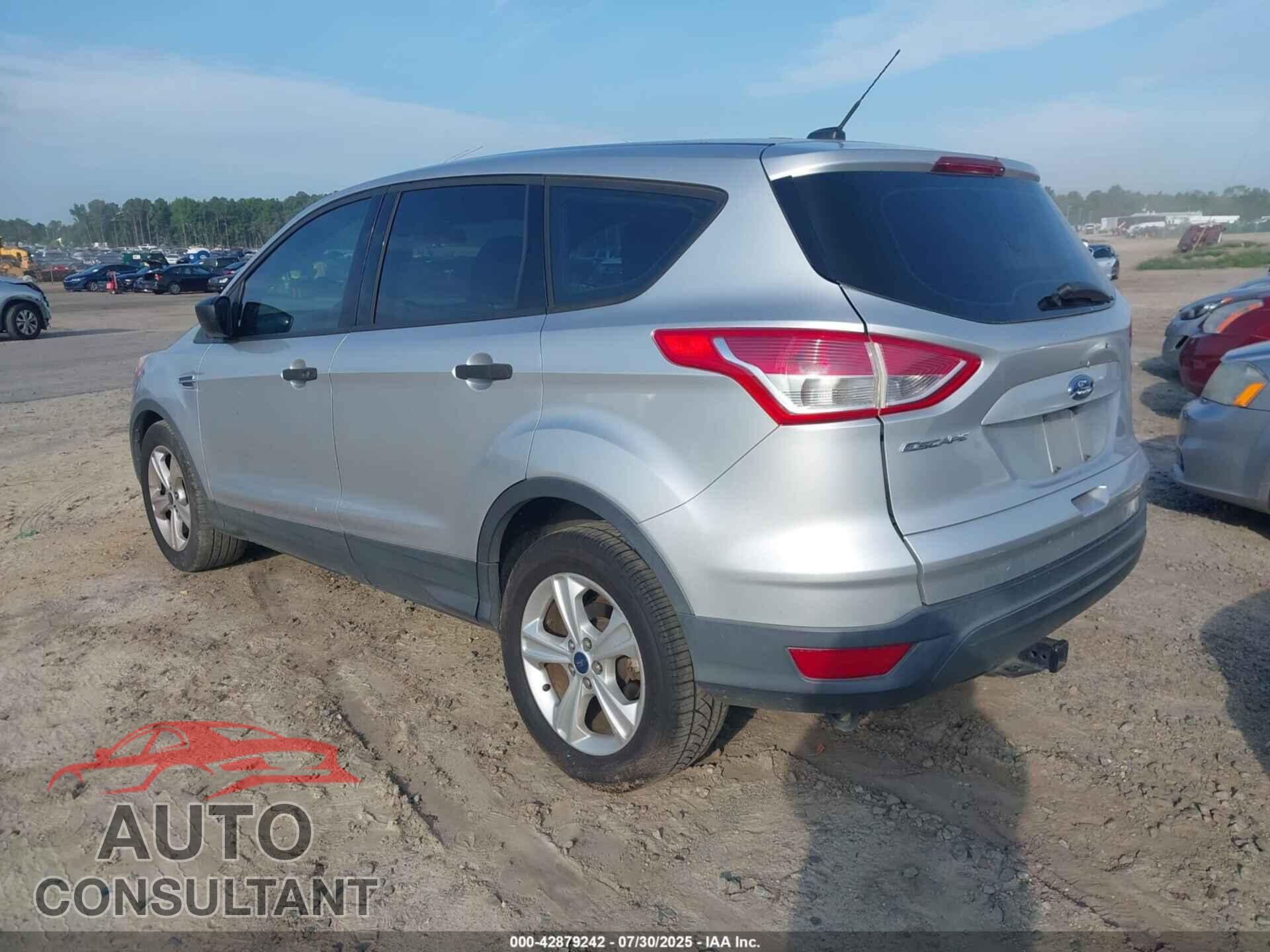 FORD ESCAPE 2016 - 1FMCU0F71GUA59627