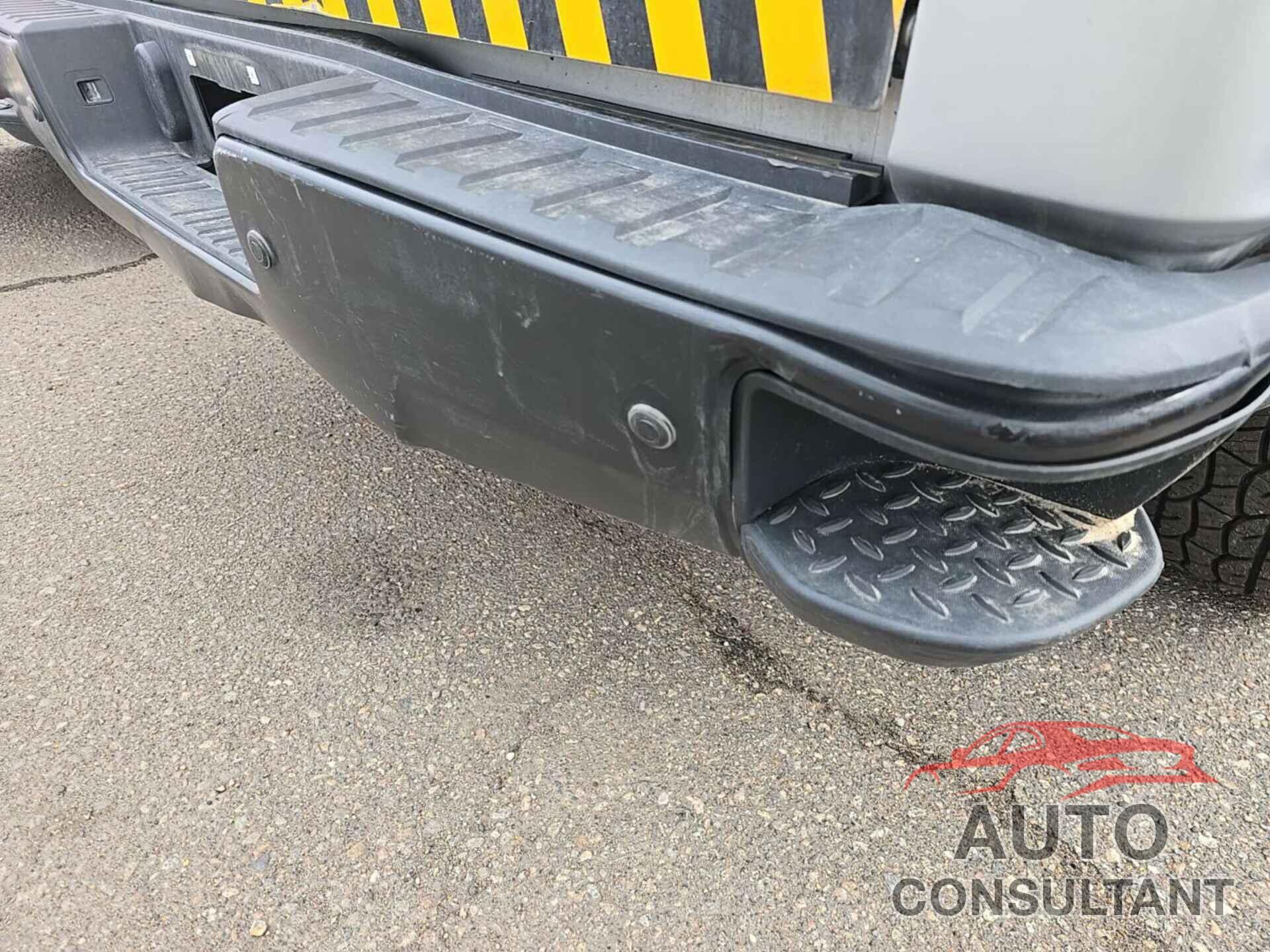 CHEVROLET SILVERADO 2018 - 1GCNKNEH1JZ244278