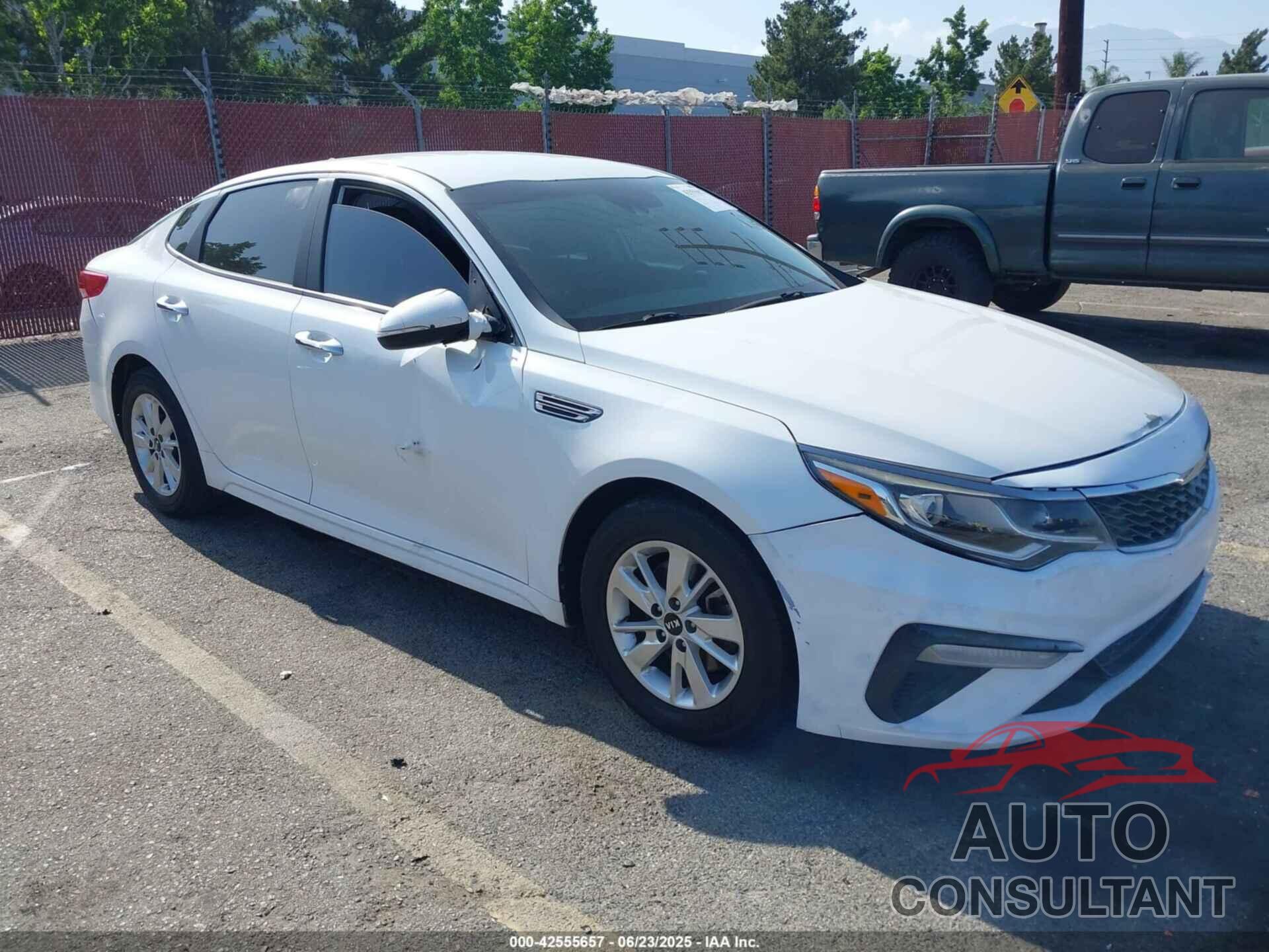 KIA OPTIMA 2019 - 5XXGT4L32KG275325