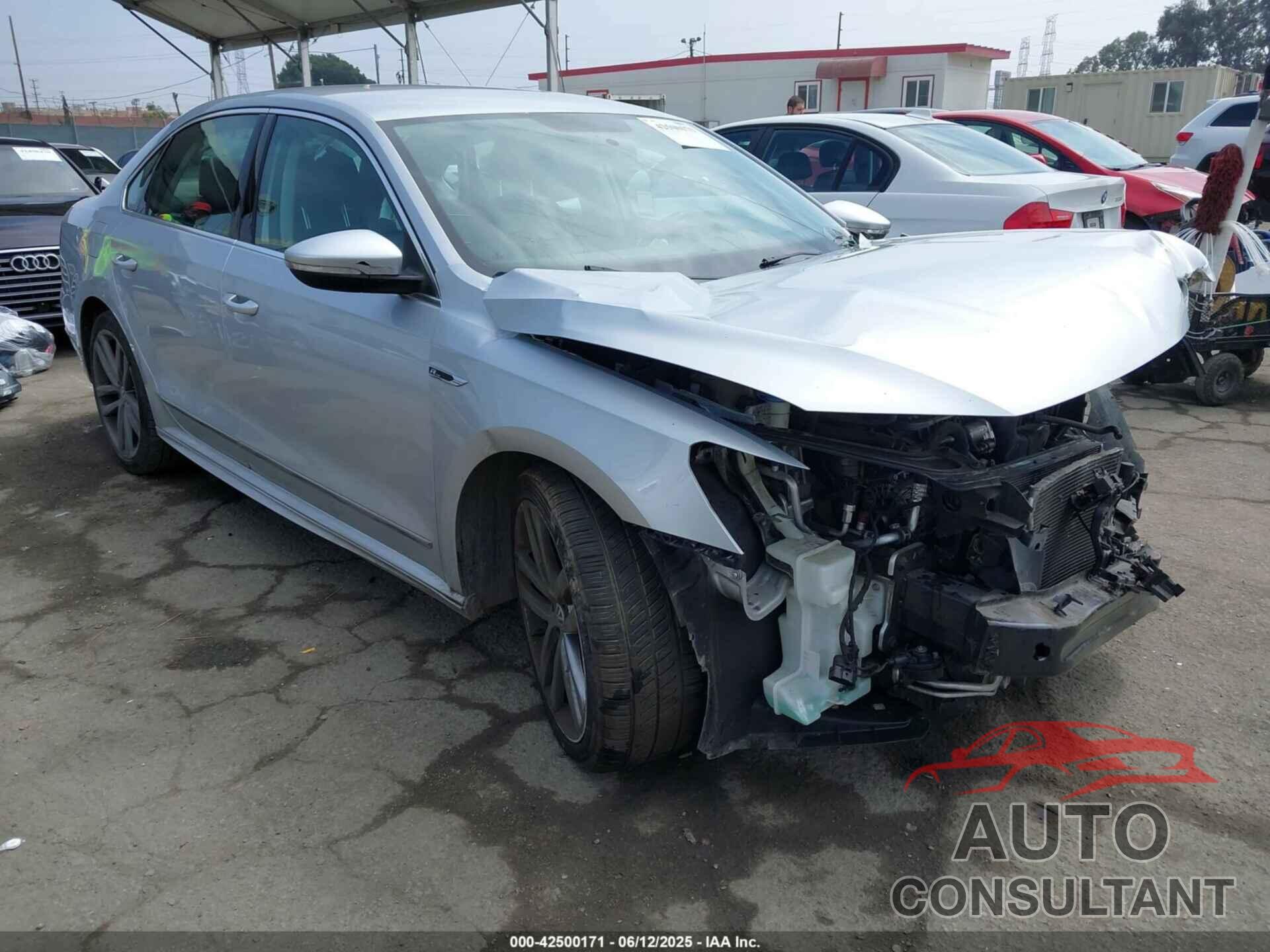 VOLKSWAGEN PASSAT 2017 - 1VWDT7A38HC066443