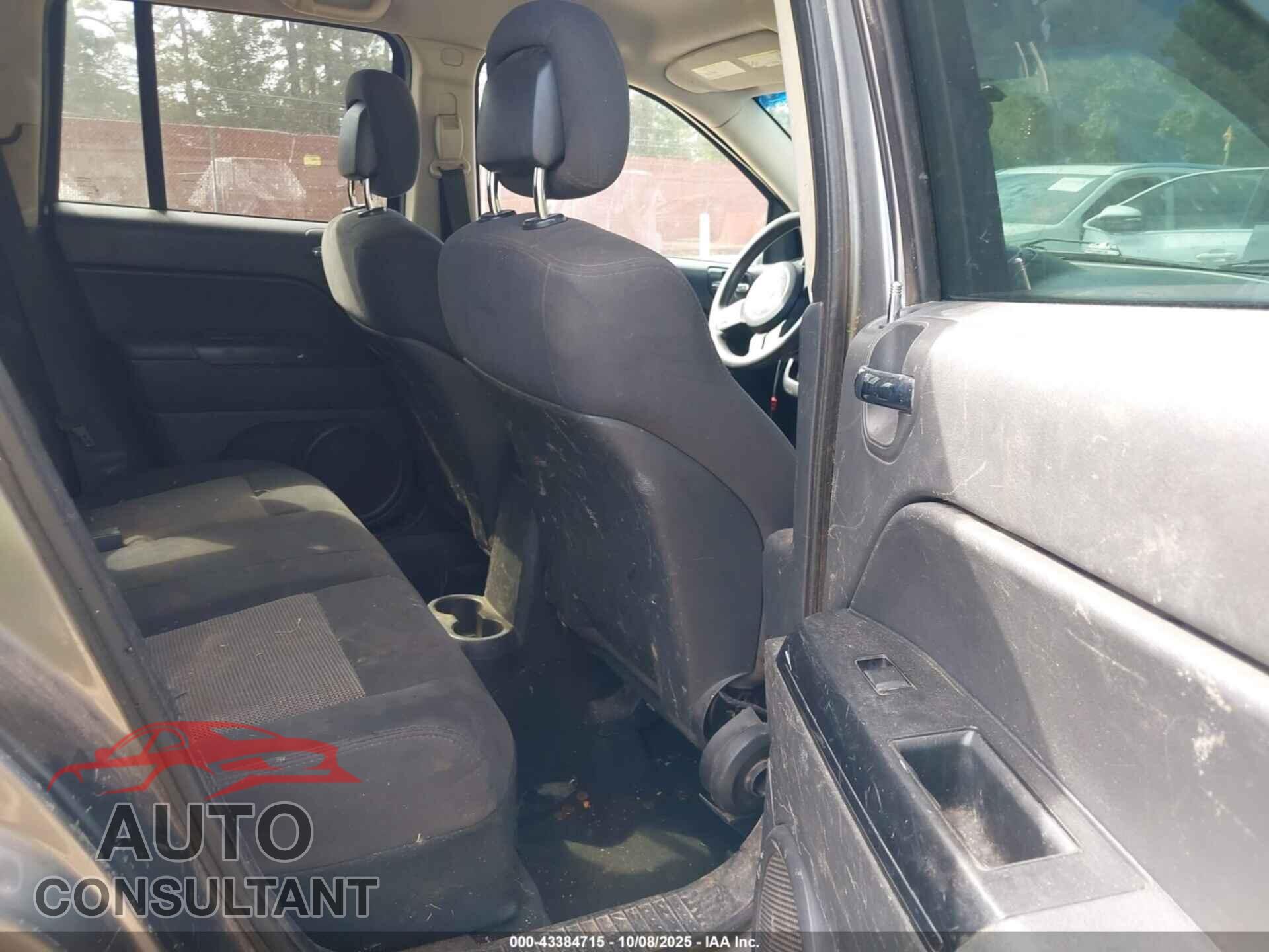 JEEP COMPASS 2011 - 1J4NT1FA5BD284640