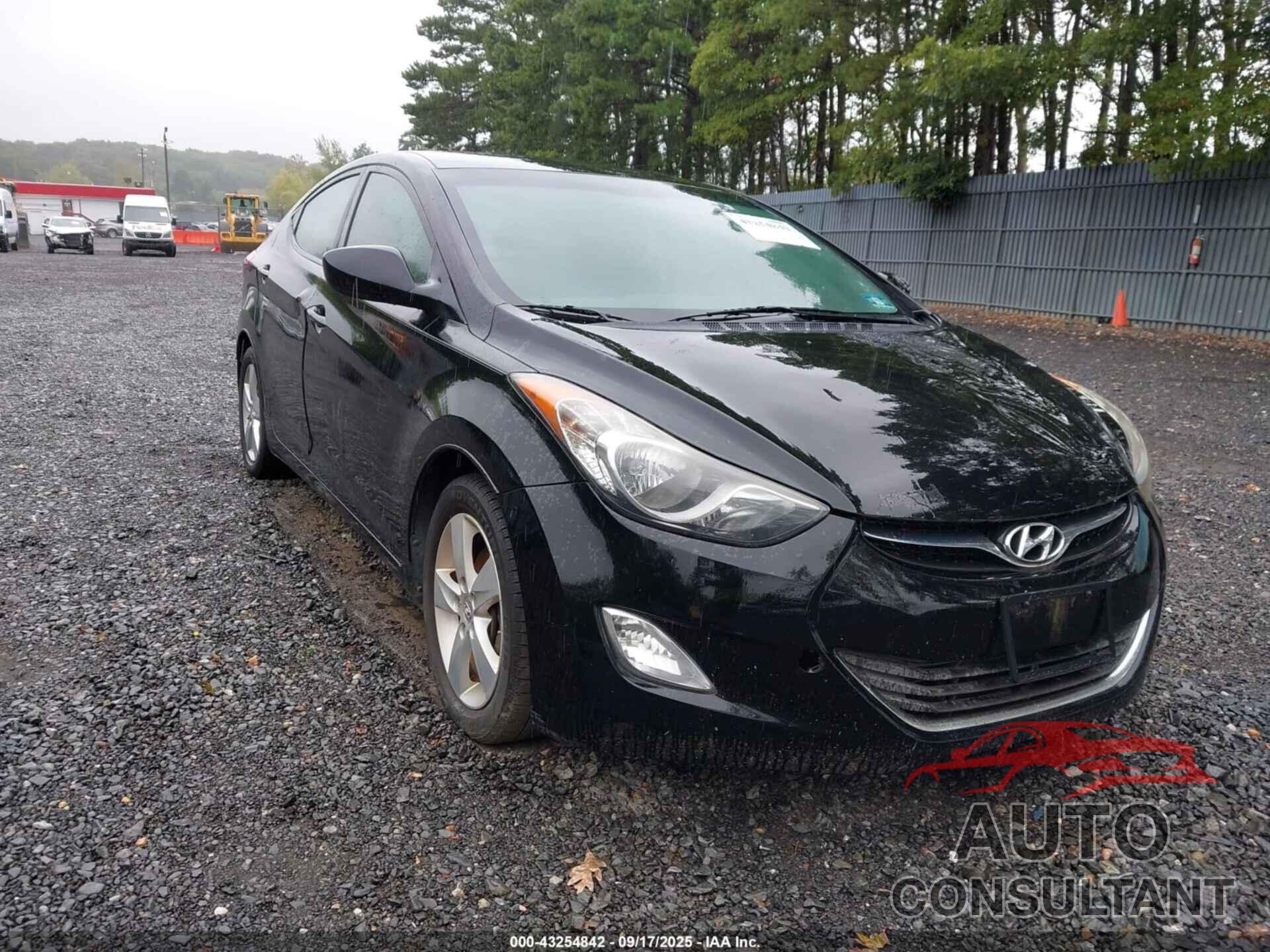 HYUNDAI ELANTRA 2013 - 5NPDH4AE6DH442527