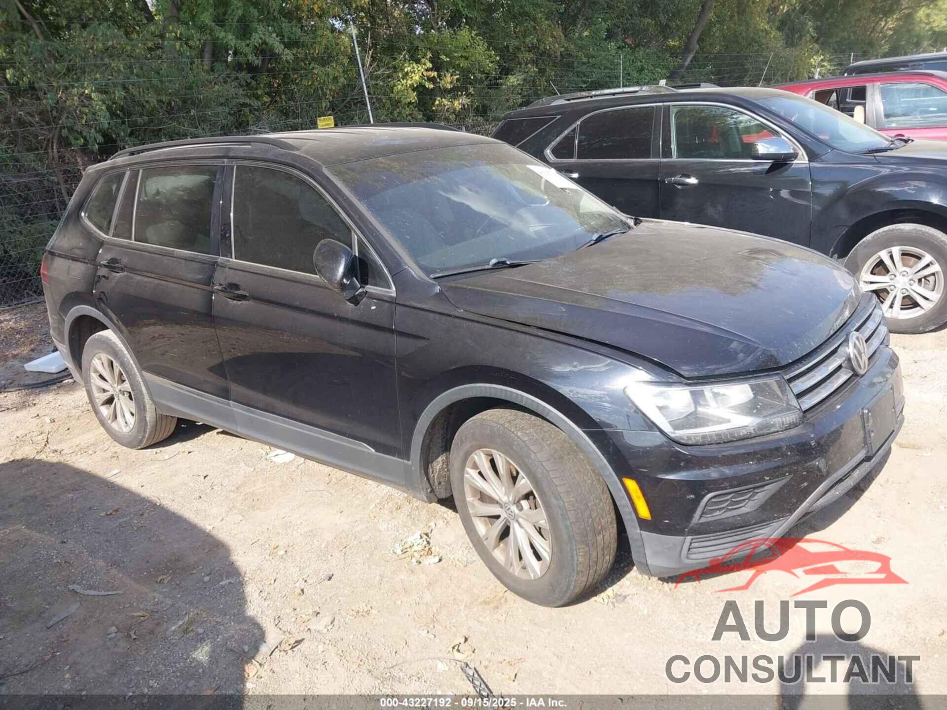 VOLKSWAGEN TIGUAN 2018 - 3VV3B7AX4JM171104