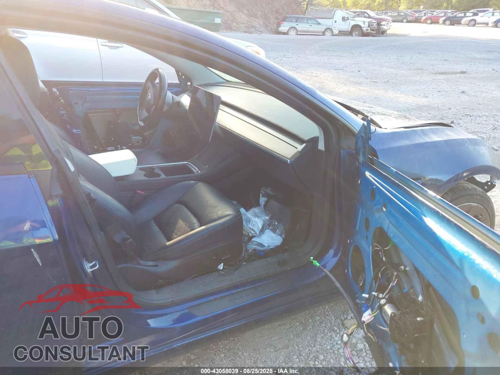 TESLA MODEL 3 2023 - 5YJ3E1EA0PF431925