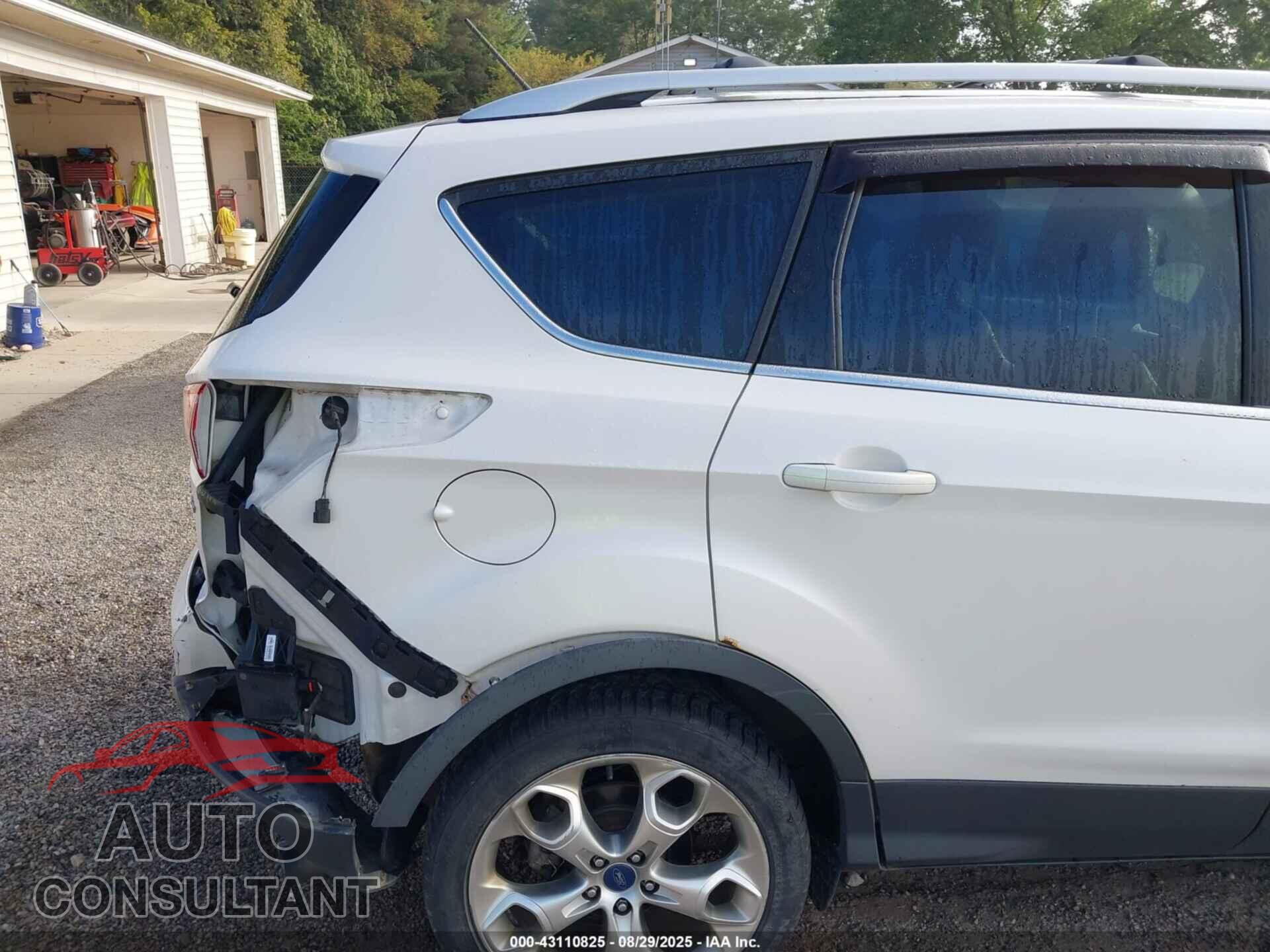 FORD ESCAPE 2013 - 1FMCU9J92DUA90538