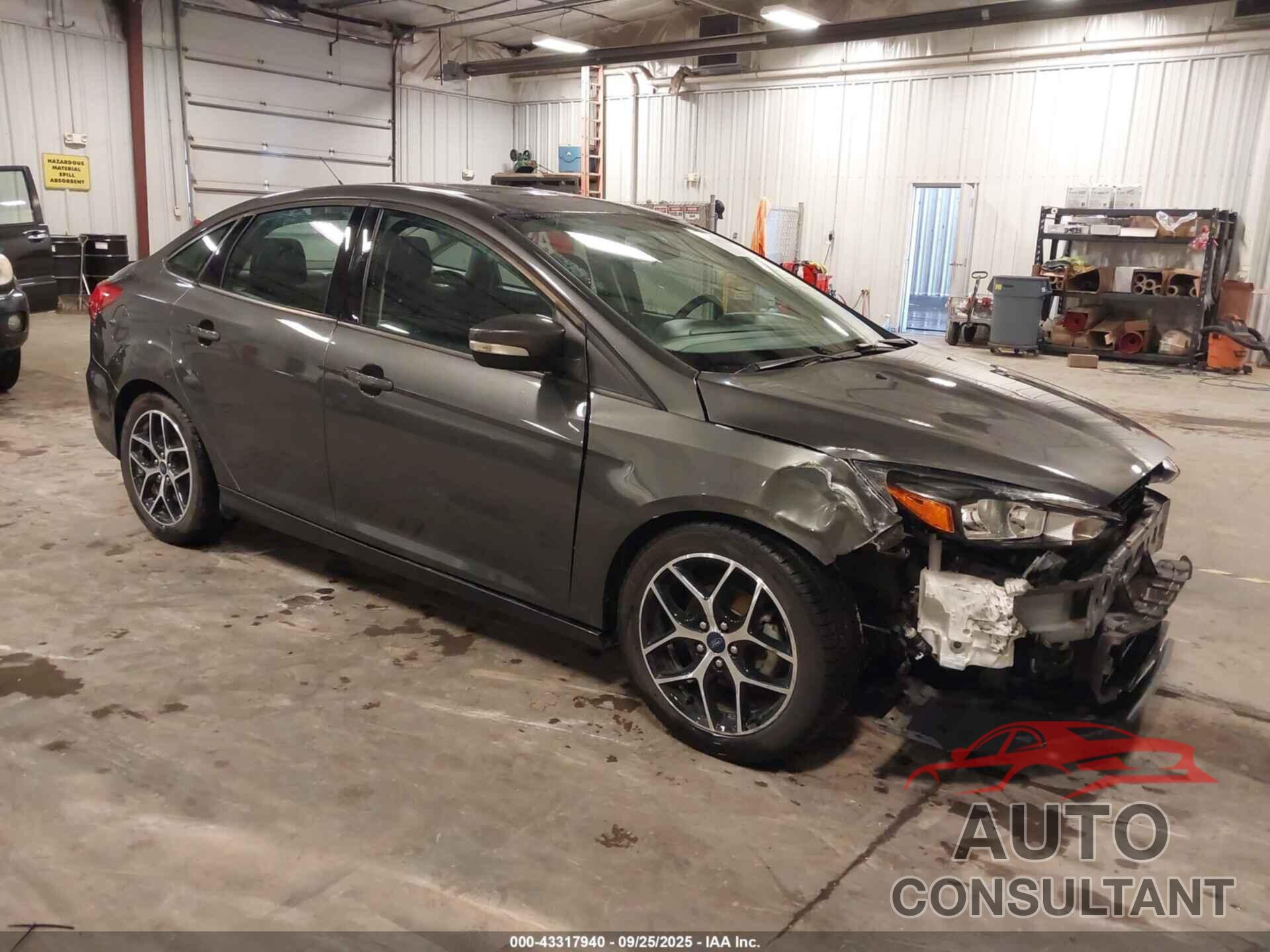 FORD FOCUS 2018 - 1FADP3H28JL229911