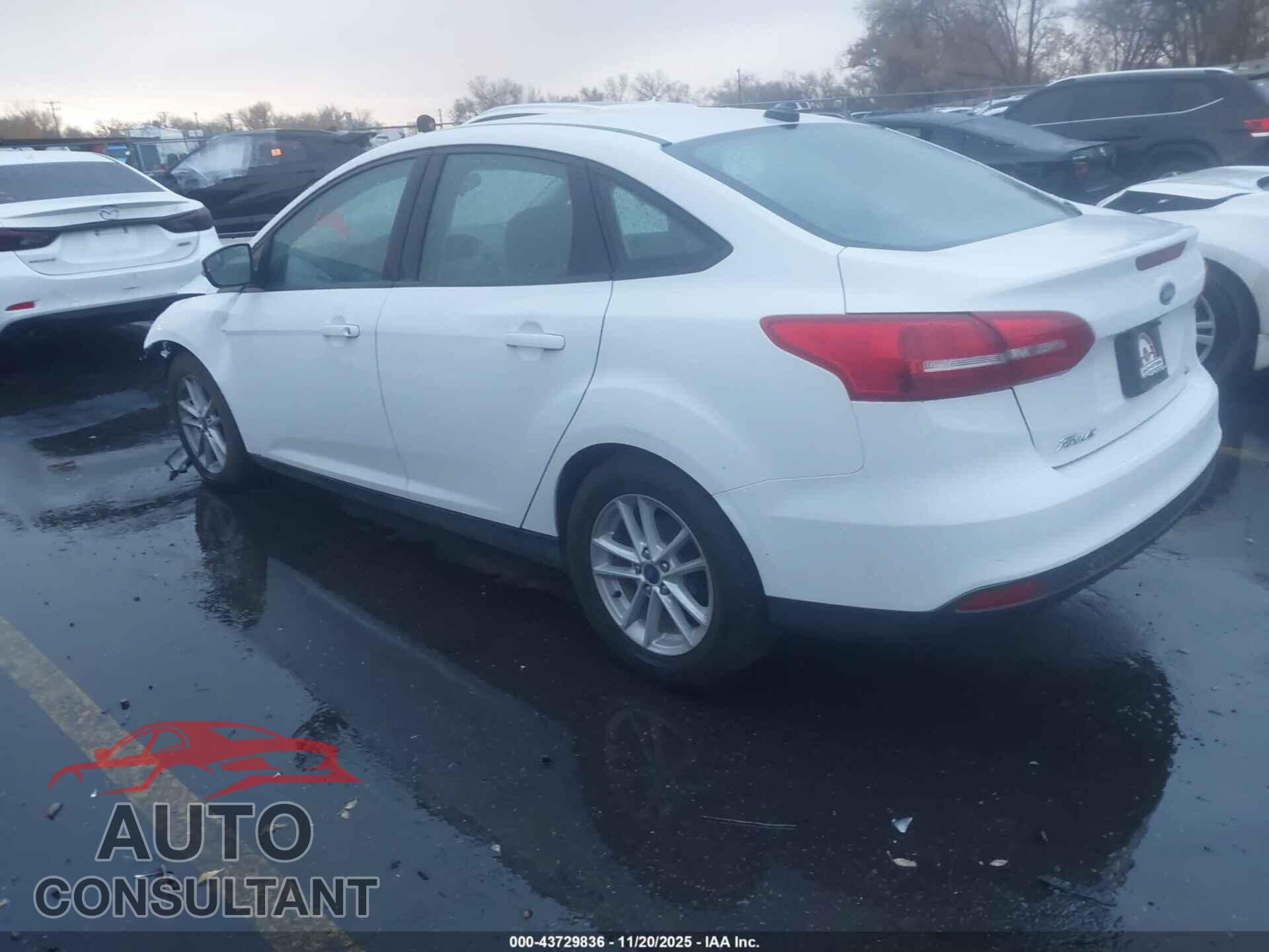 FORD FOCUS 2017 - 1FADP3F23HL319948