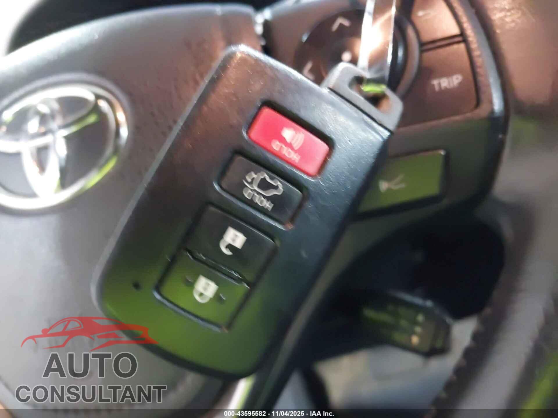 TOYOTA RAV4 2016 - 2T3JFREV9GW483473