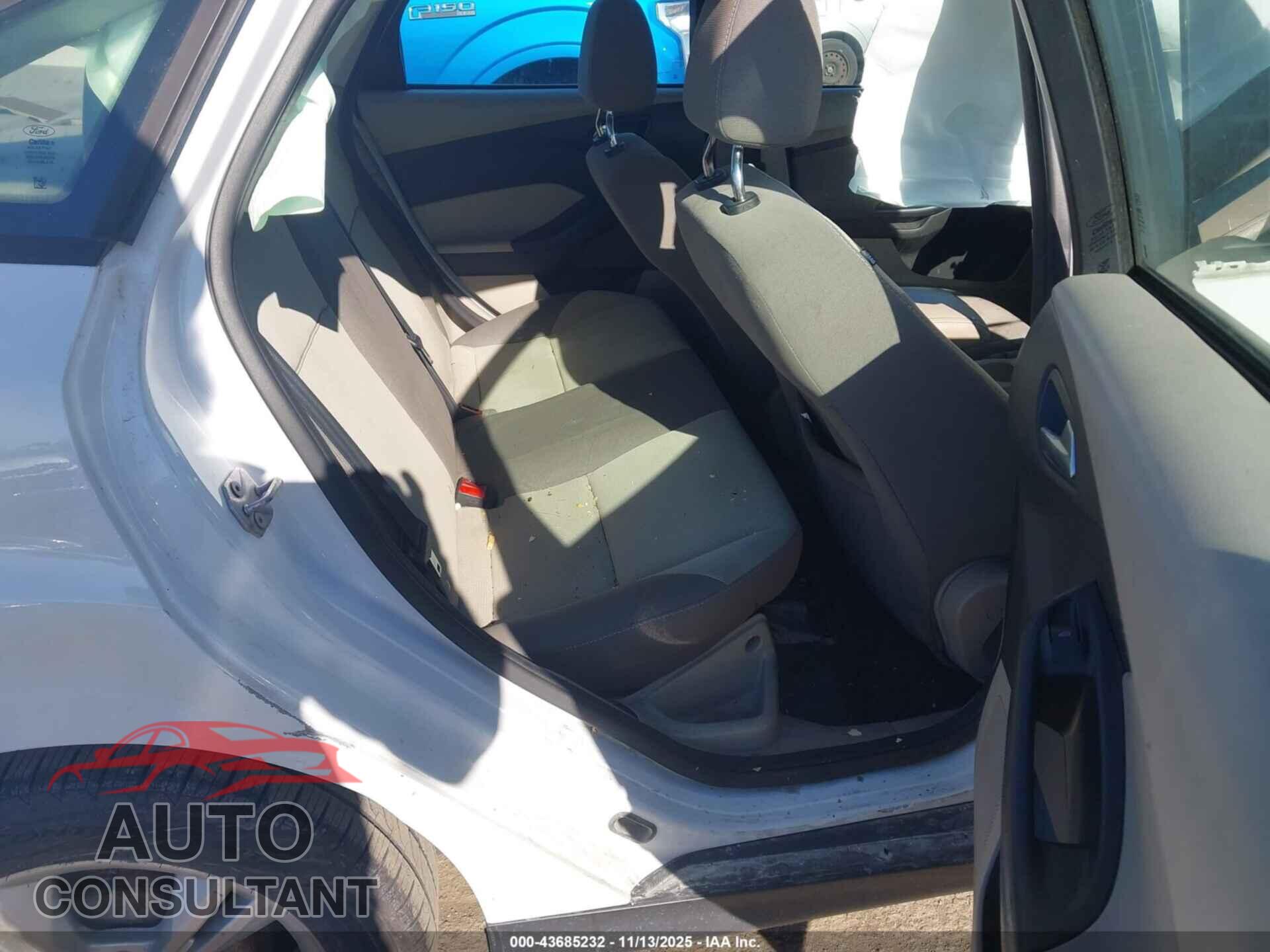 FORD FOCUS 2012 - 1FAHP3F22CL215252